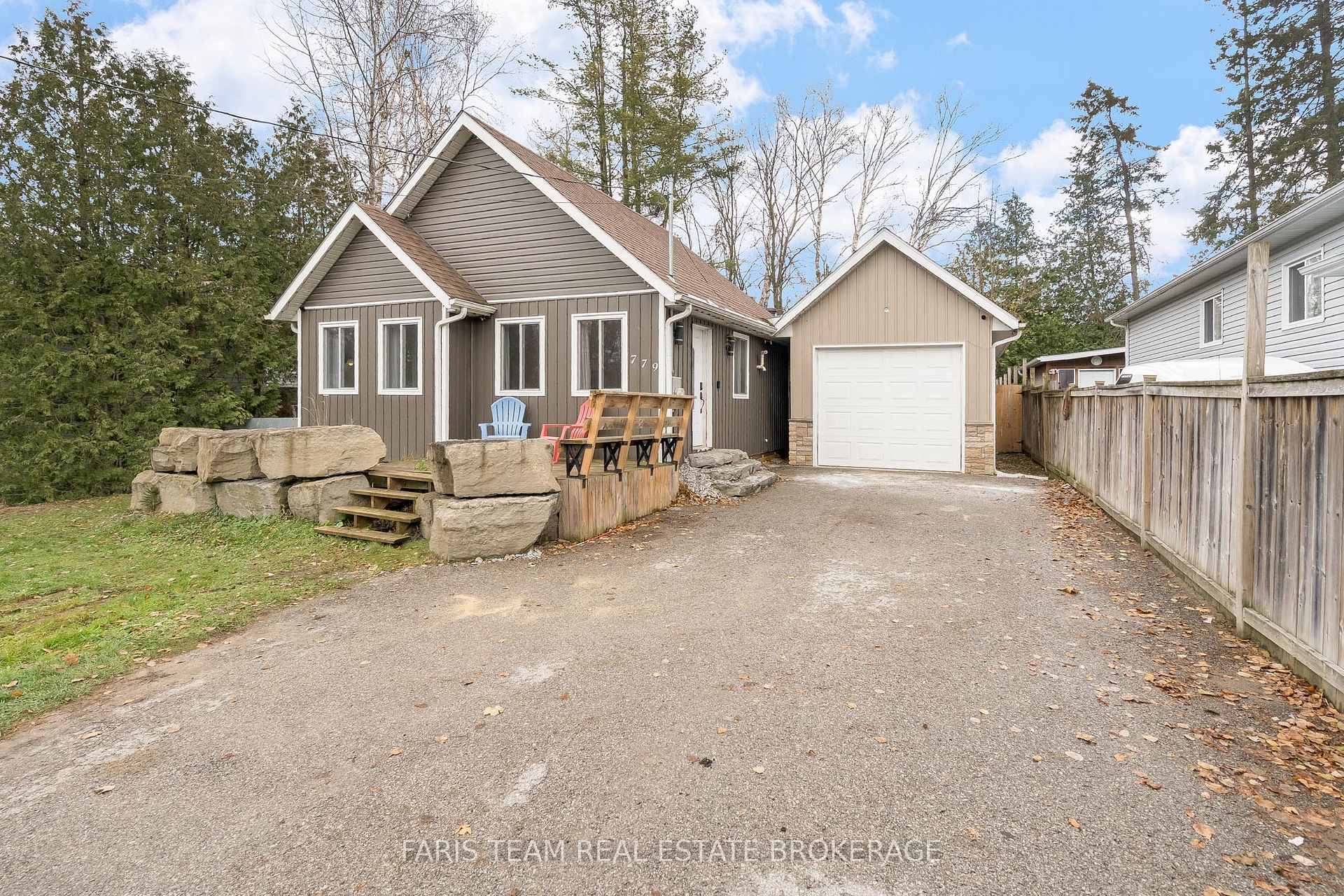 Photo 5 of 779 9th Line, Innisfil, Alcona — HOMEH