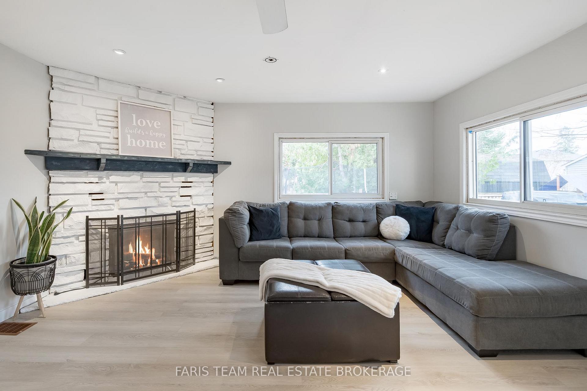 Photo 15 of 779 9th Line, Innisfil, Alcona — HOMEH