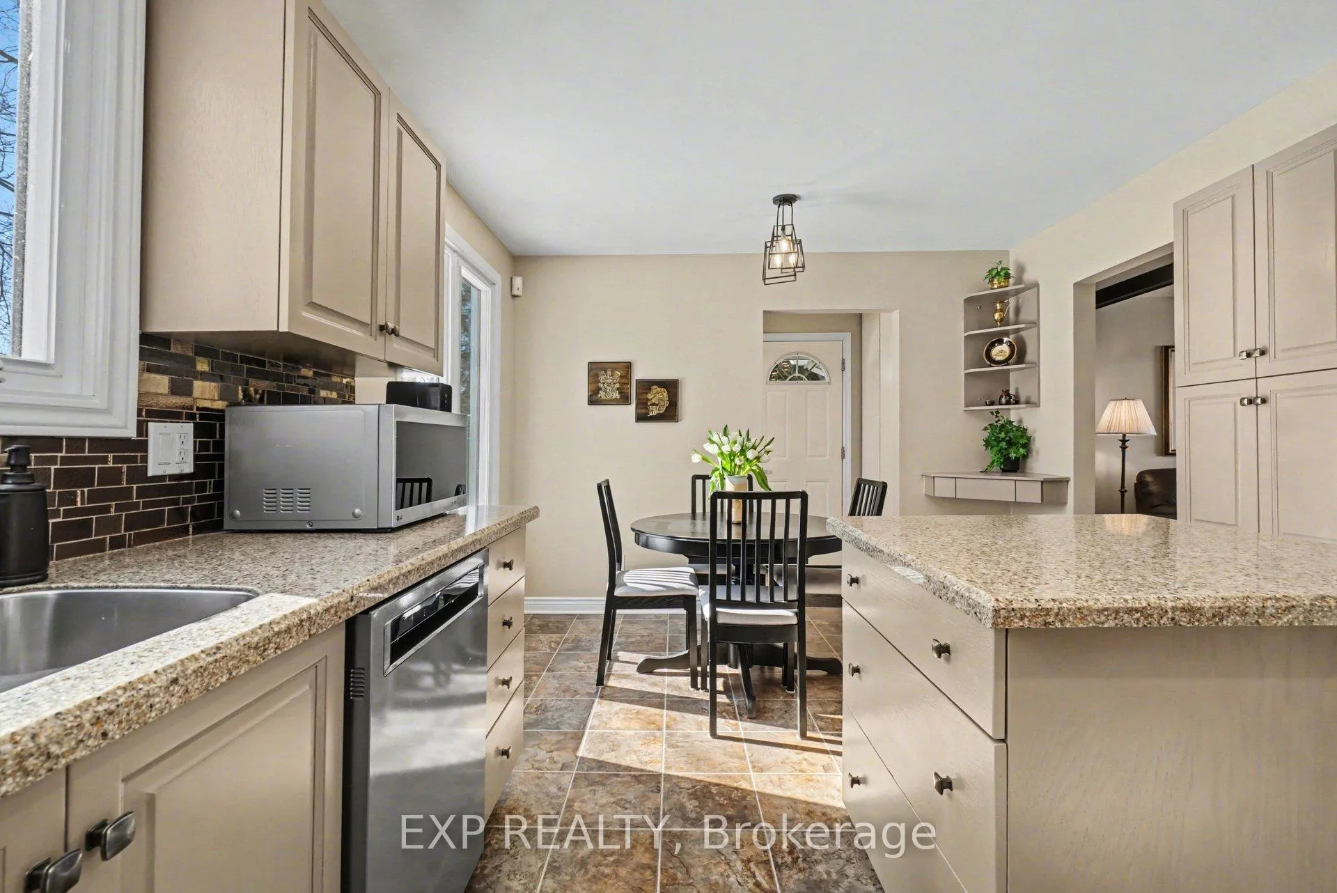Photo 12 of 24 Woodburn Drive, Ottawa, Blackburn Hamlet — HOMEH
