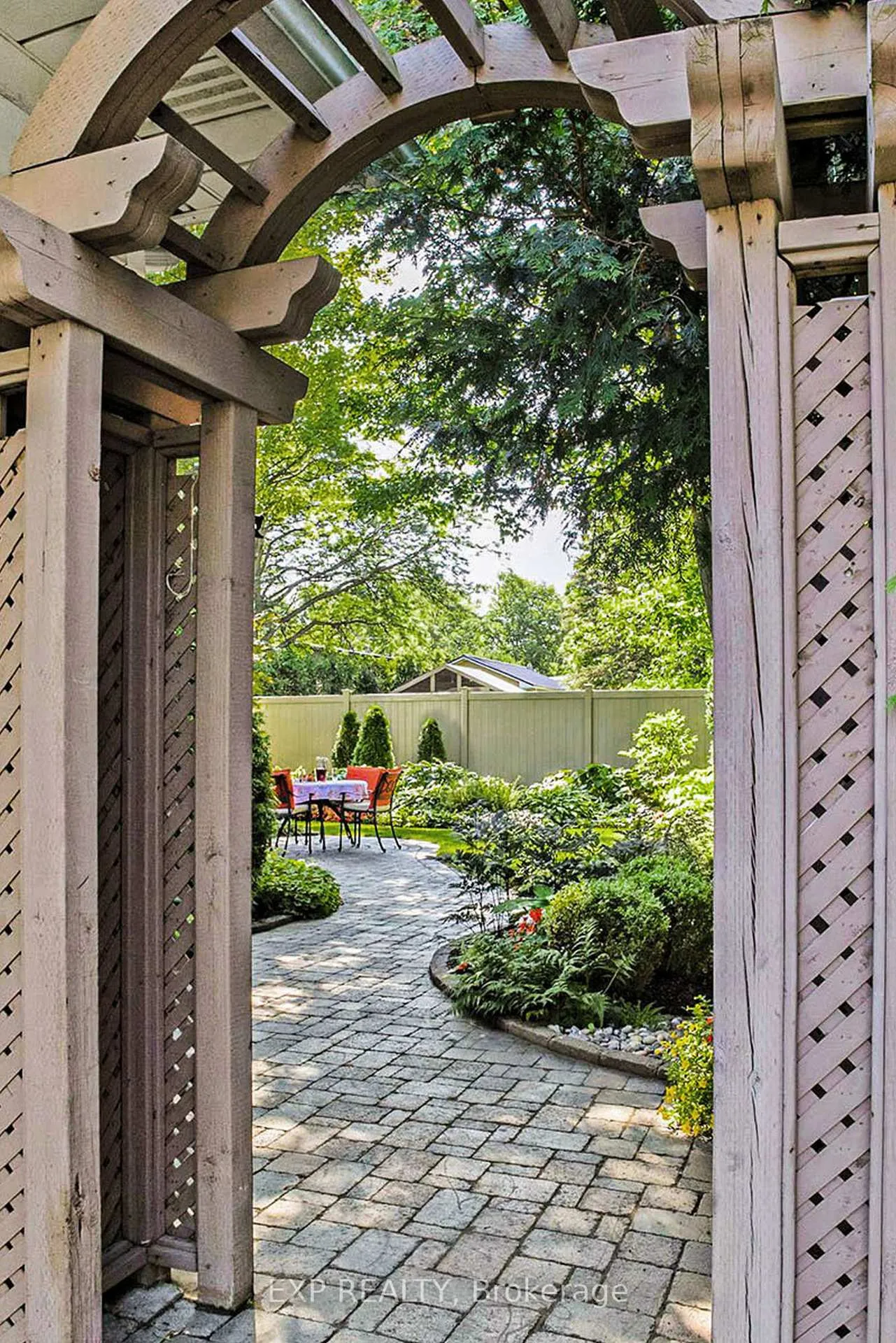 Photo 40 of 24 Woodburn Drive, Ottawa, Blackburn Hamlet — HOMEH