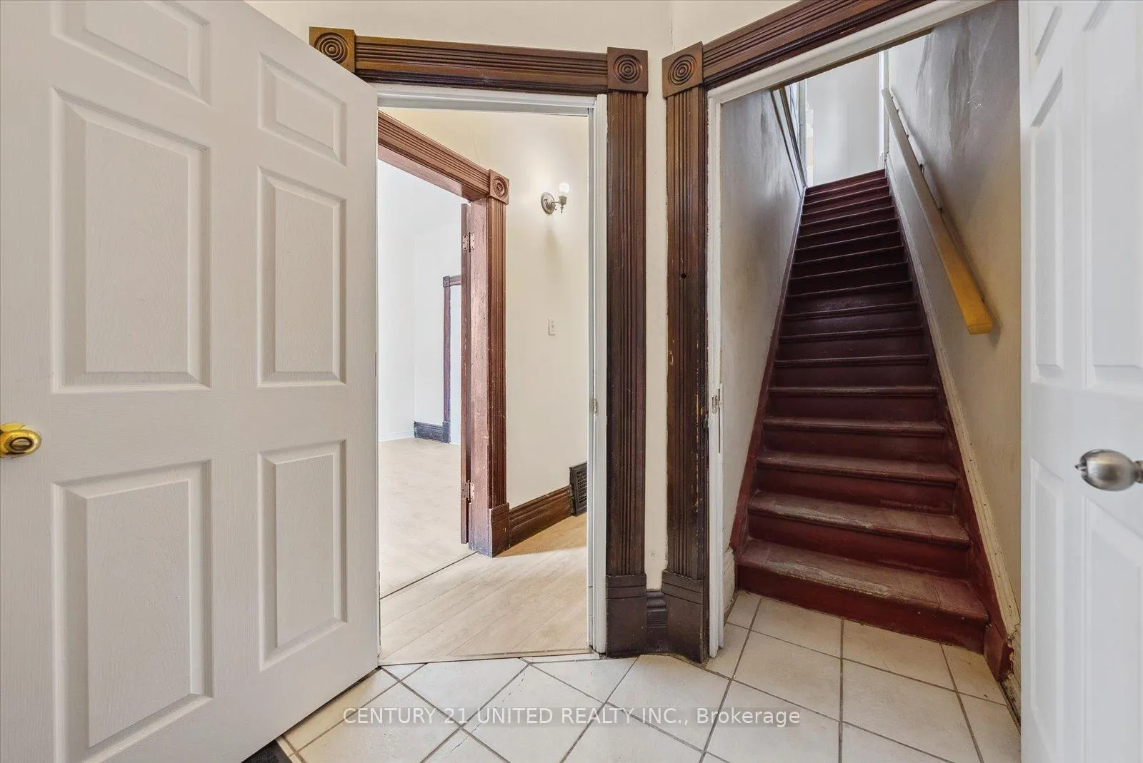 Photo 7 of 187 Stewart Street, Peterborough, Town Ward 3 — HOMEH
