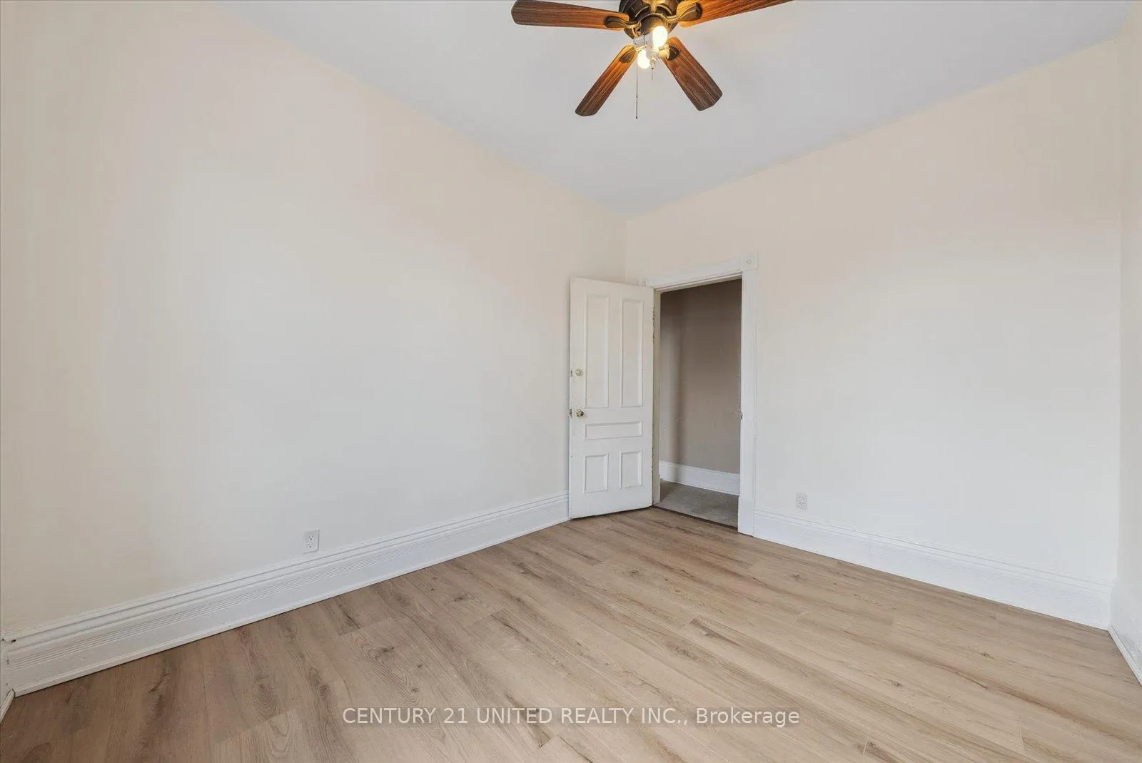Photo 27 of 187 Stewart Street, Peterborough, Town Ward 3 — HOMEH