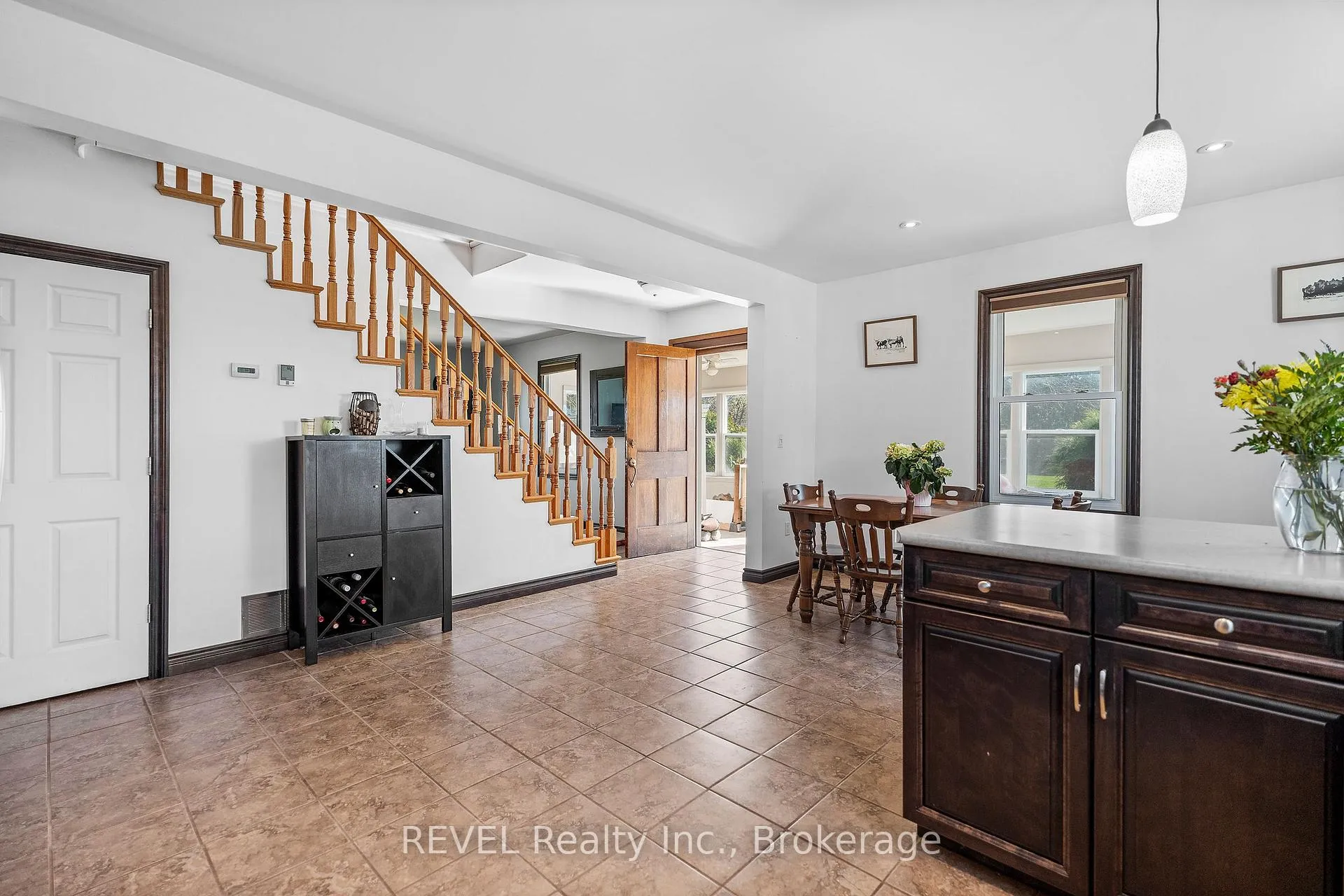 Photo 12 of 11618 Burnaby Road, Wainfleet, Lakeshore — HOMEH