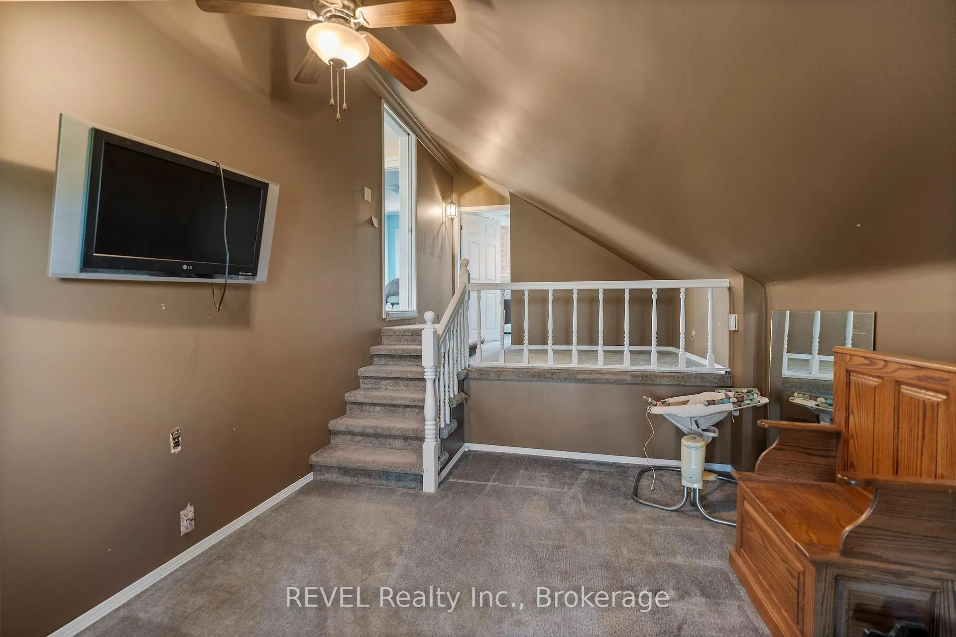 Photo 19 of 11618 Burnaby Road, Wainfleet, Lakeshore — HOMEH