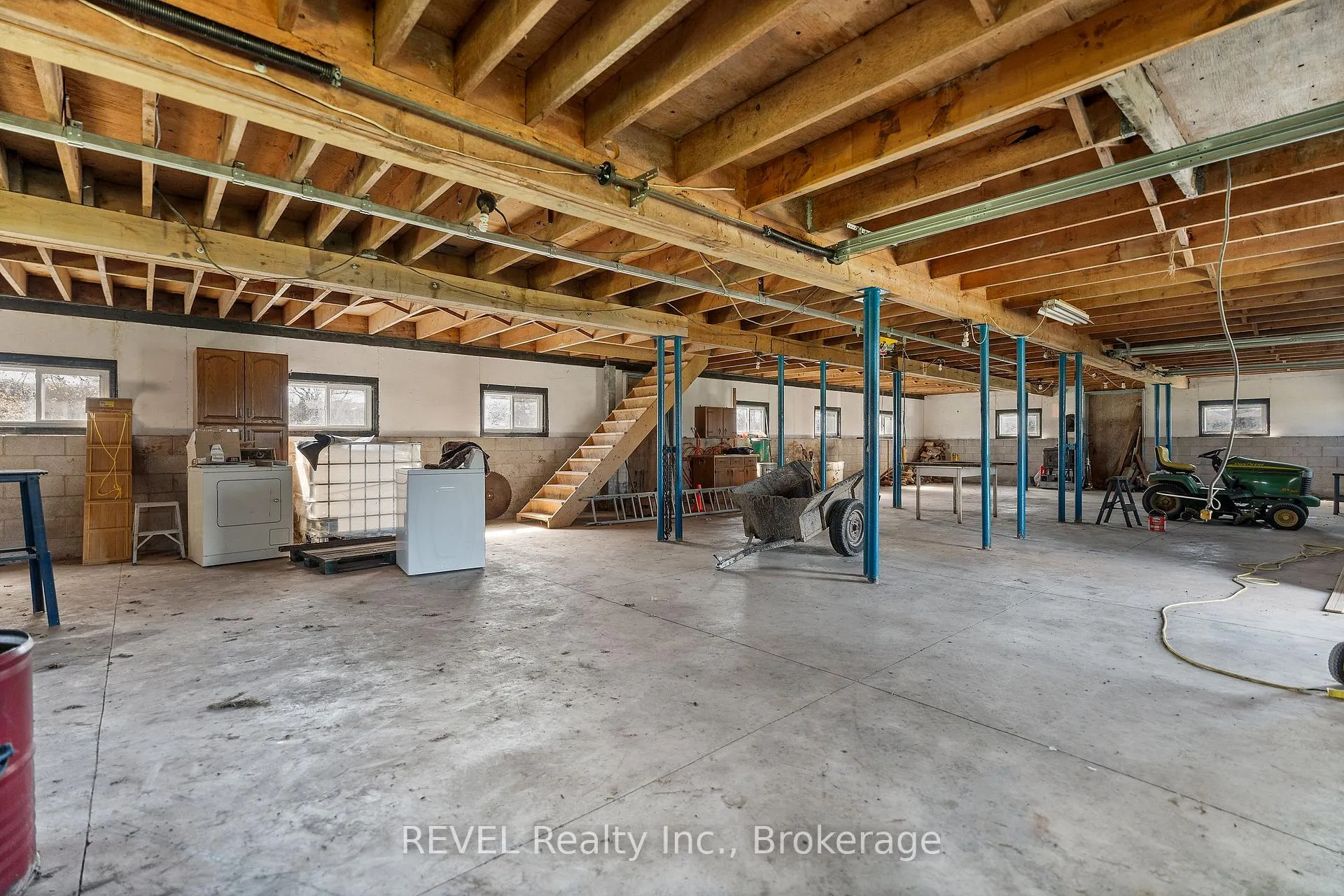 Photo 33 of 11618 Burnaby Road, Wainfleet, Lakeshore — HOMEH