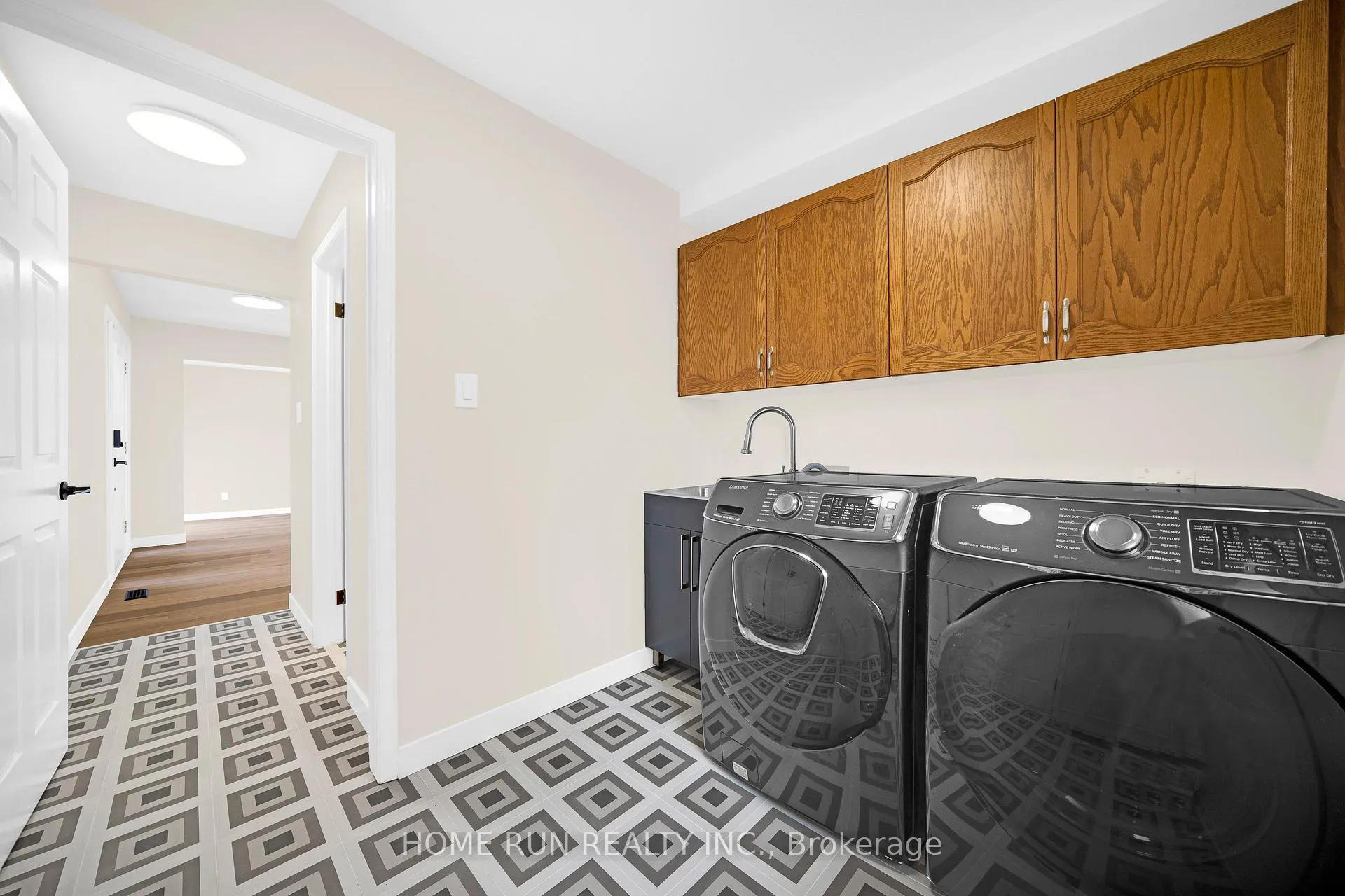 Photo 14 of 224 Walden Drive, Ottawa, Kanata - Beaverbrook — HOMEH