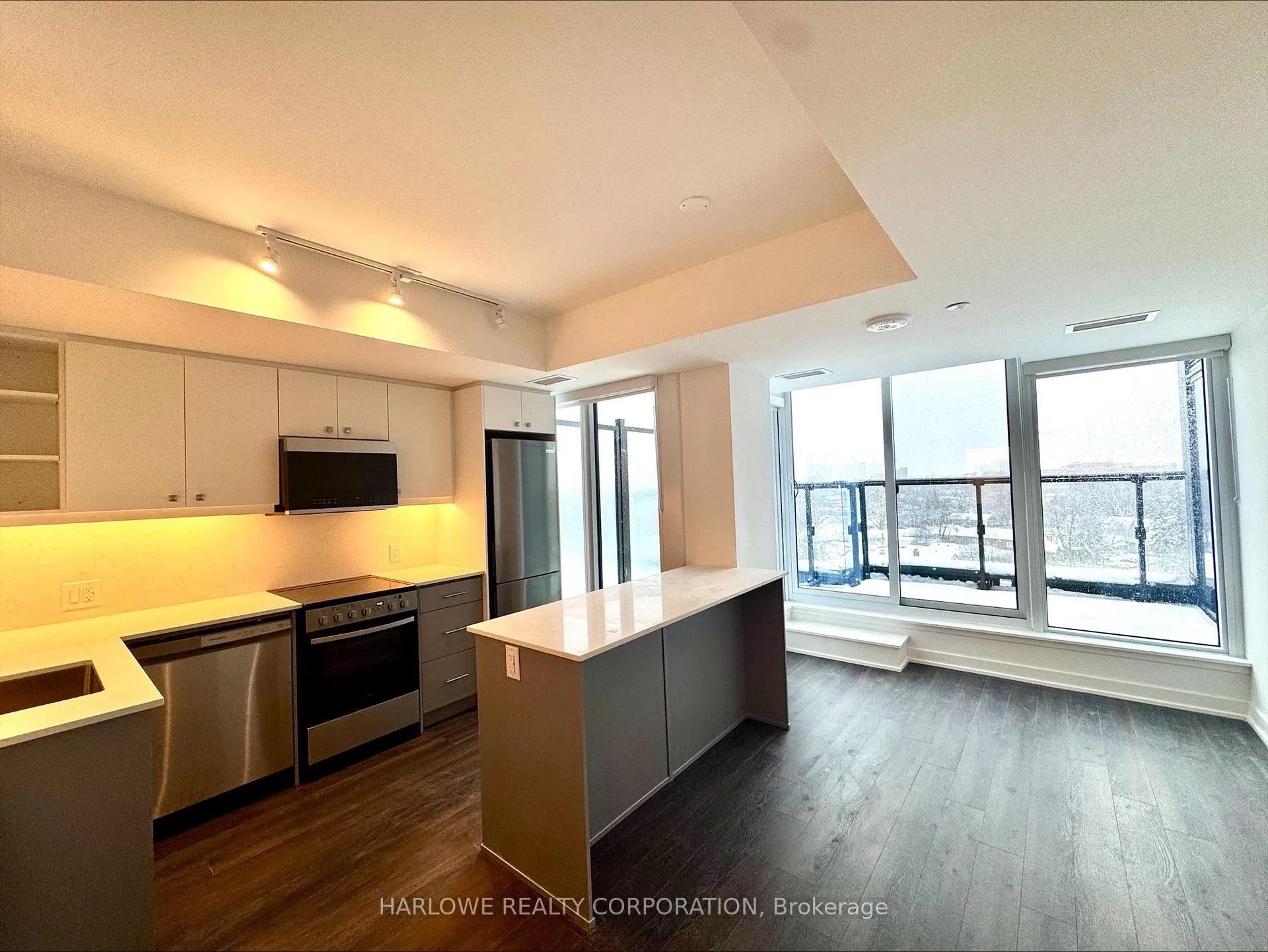 Photo 1 of Unit 709, 2 Manderley Drive, Scarborough, Birchcliffe-Cliffside — HOMEH
