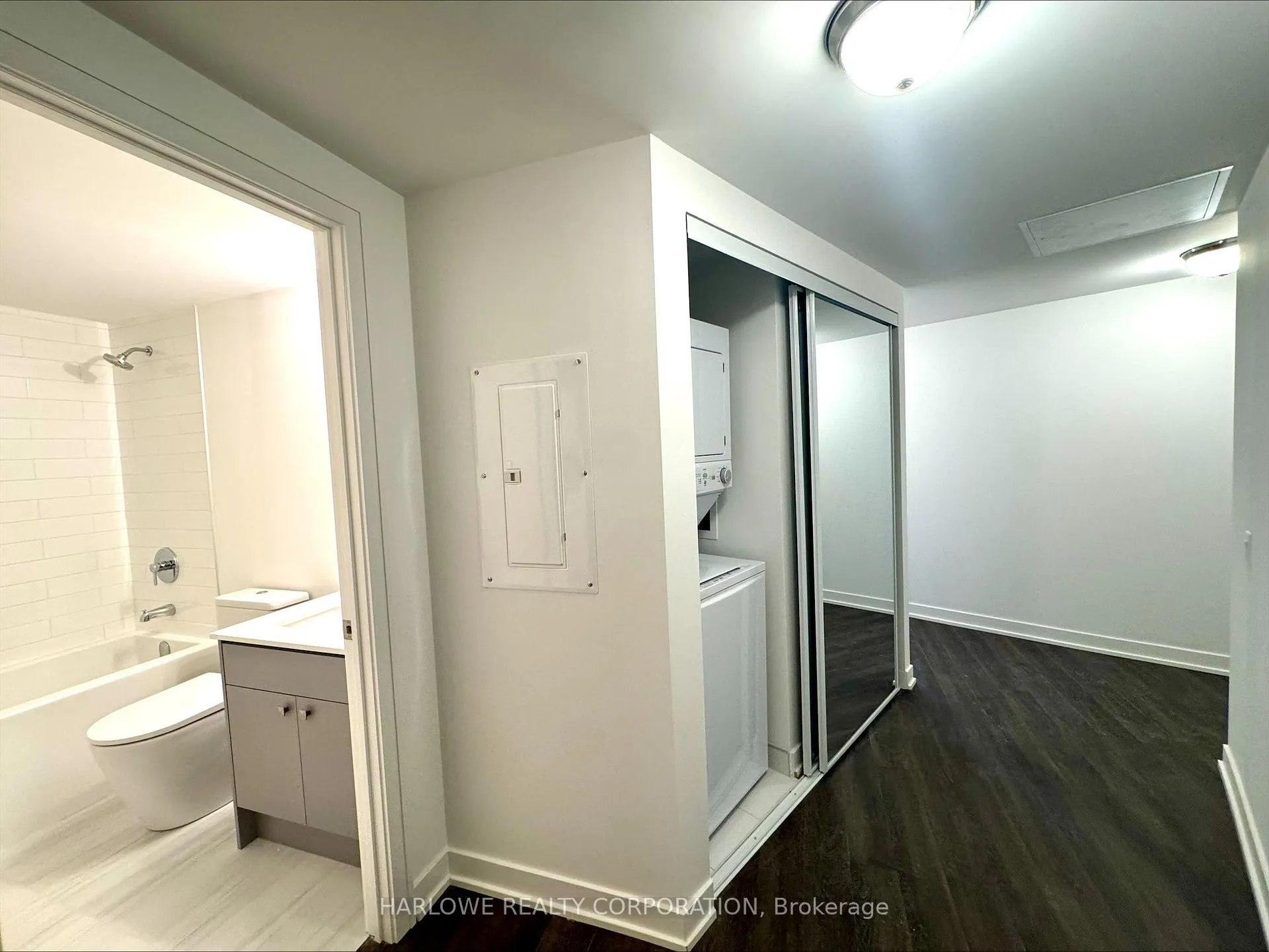 Photo 9 of Unit 709, 2 Manderley Drive, Scarborough, Birchcliffe-Cliffside — HOMEH