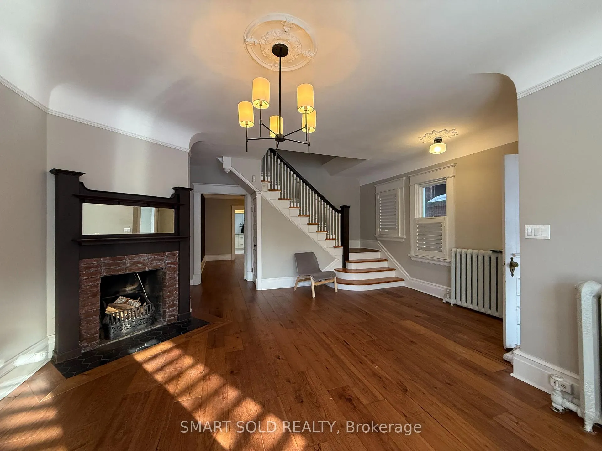 Photo 2 of 555 Markham Street, Toronto, Palmerston-Little Italy — HOMEH