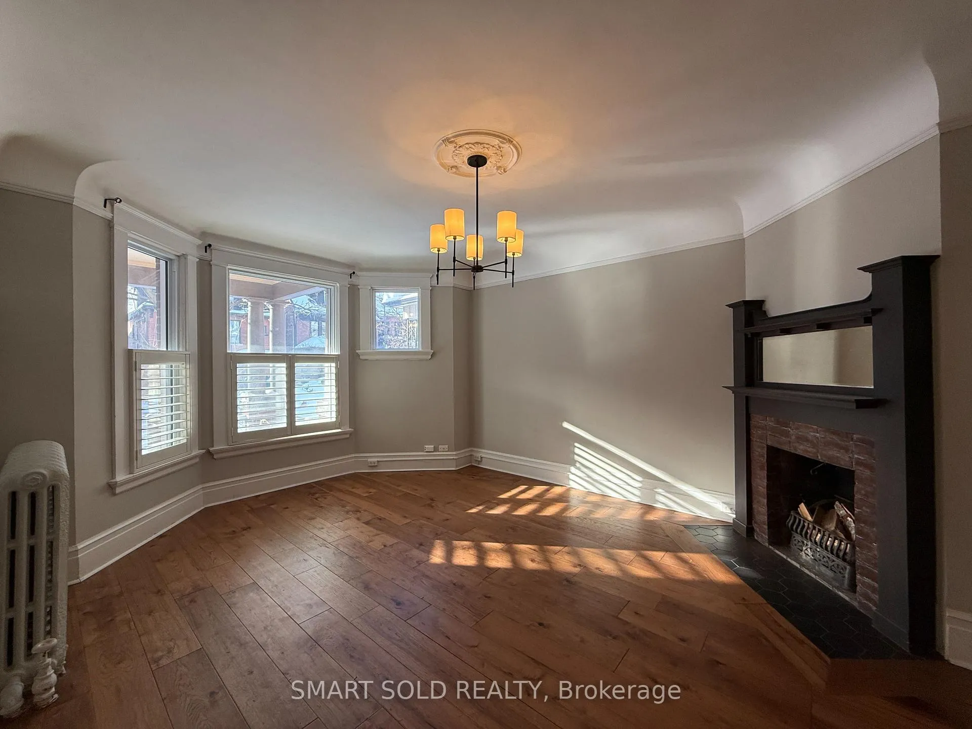 Photo 3 of 555 Markham Street, Toronto, Palmerston-Little Italy — HOMEH