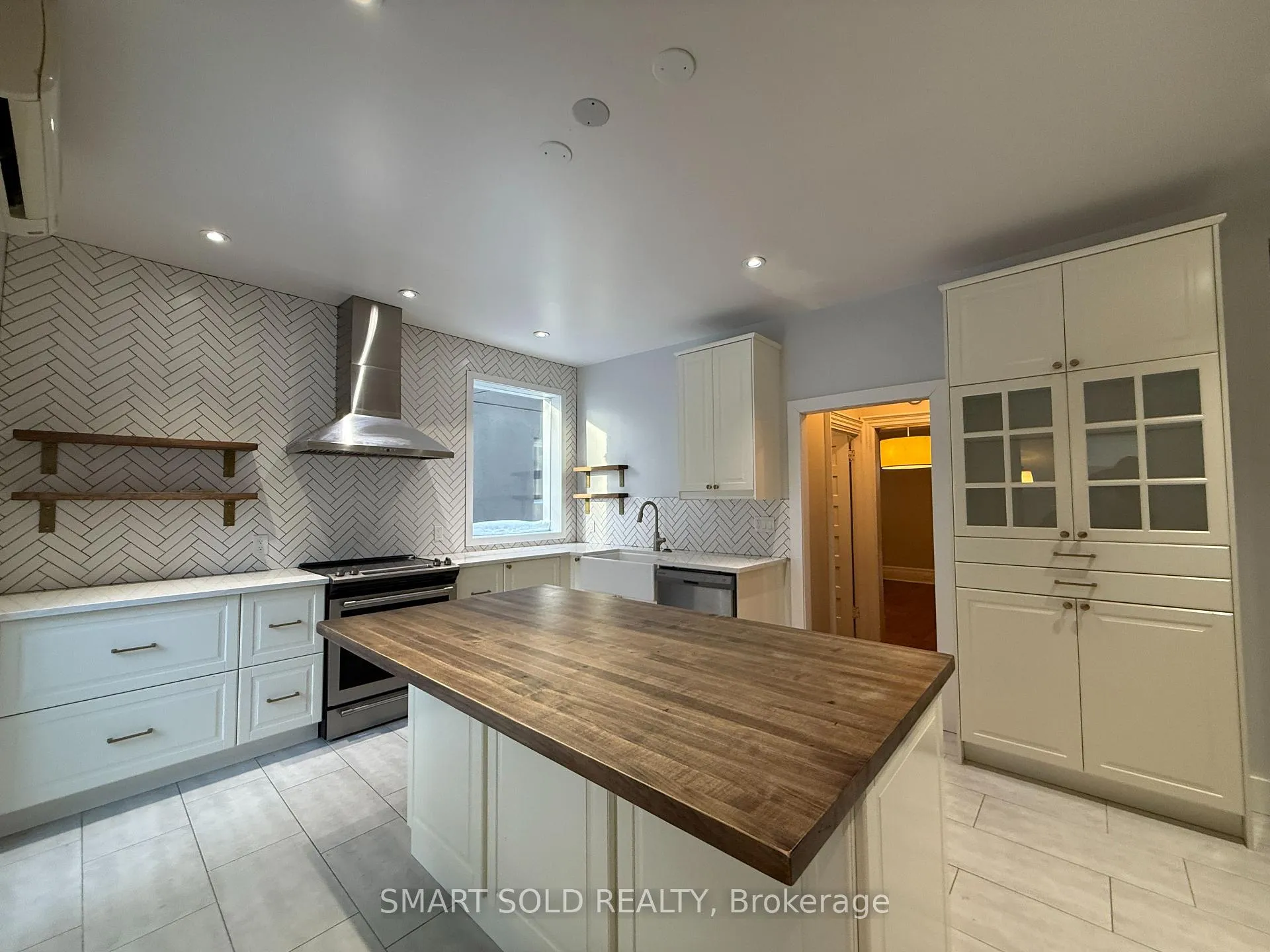Photo 6 of 555 Markham Street, Toronto, Palmerston-Little Italy — HOMEH