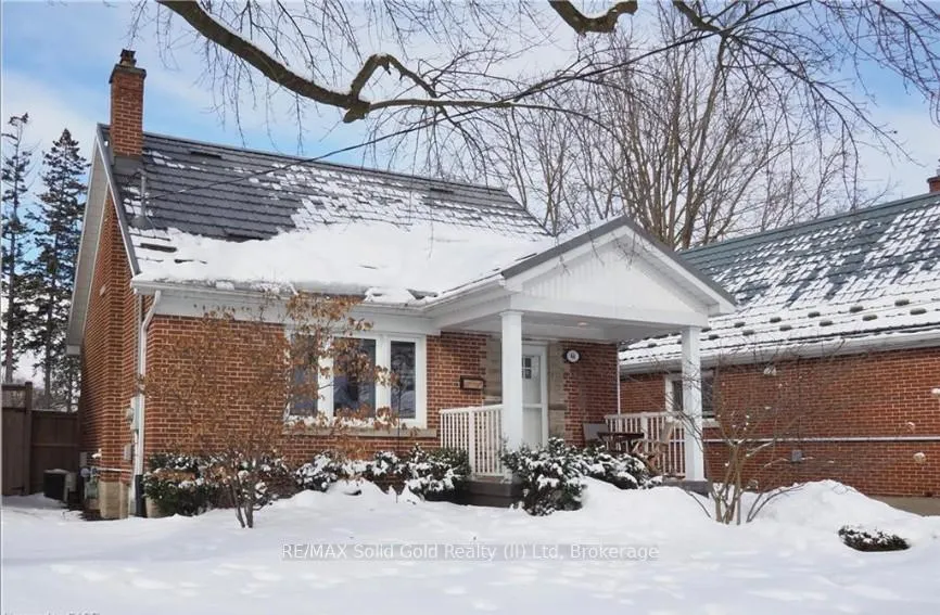 Photo 4 of 44 Garden Avenue, Kitchener — HOMEH