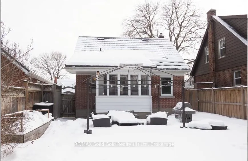 Photo 33 of 44 Garden Avenue, Kitchener — HOMEH