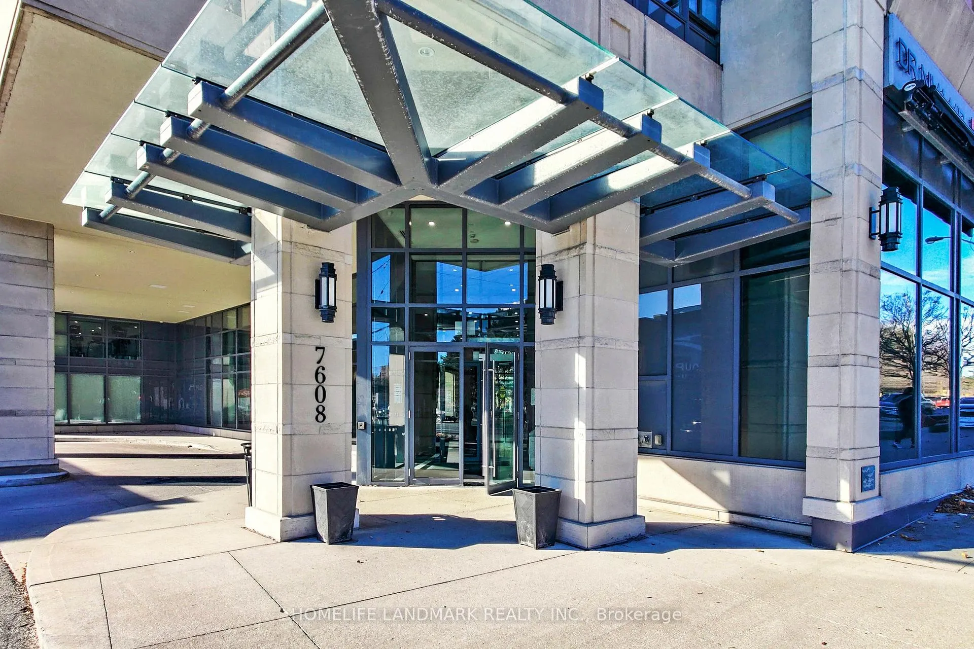 Photo 6 of Unit 513, 7608 Yonge Street, Vaughan, Crestwood-Springfarm-Yorkhill — HOMEH