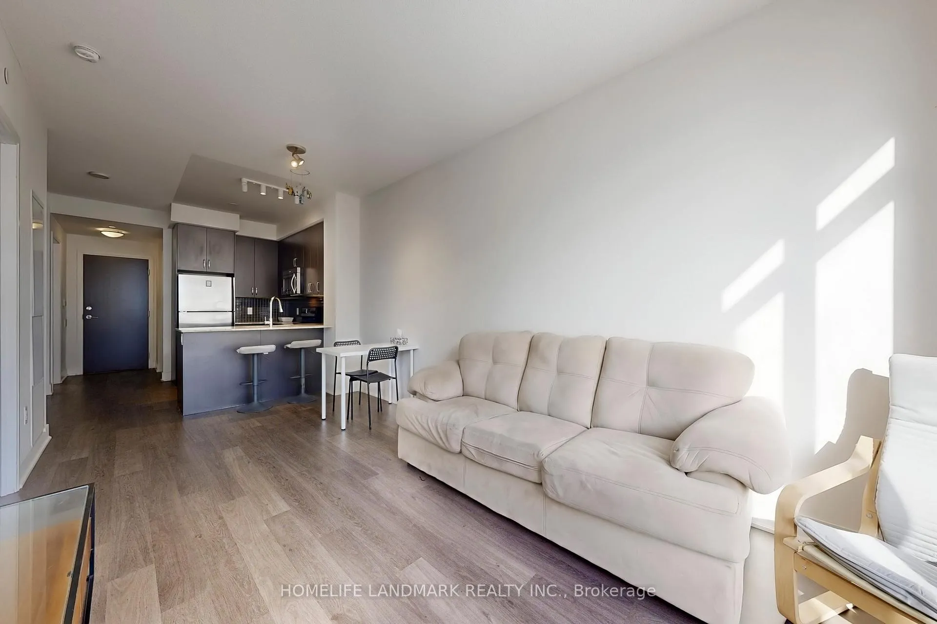 Photo 14 of Unit 513, 7608 Yonge Street, Vaughan, Crestwood-Springfarm-Yorkhill — HOMEH