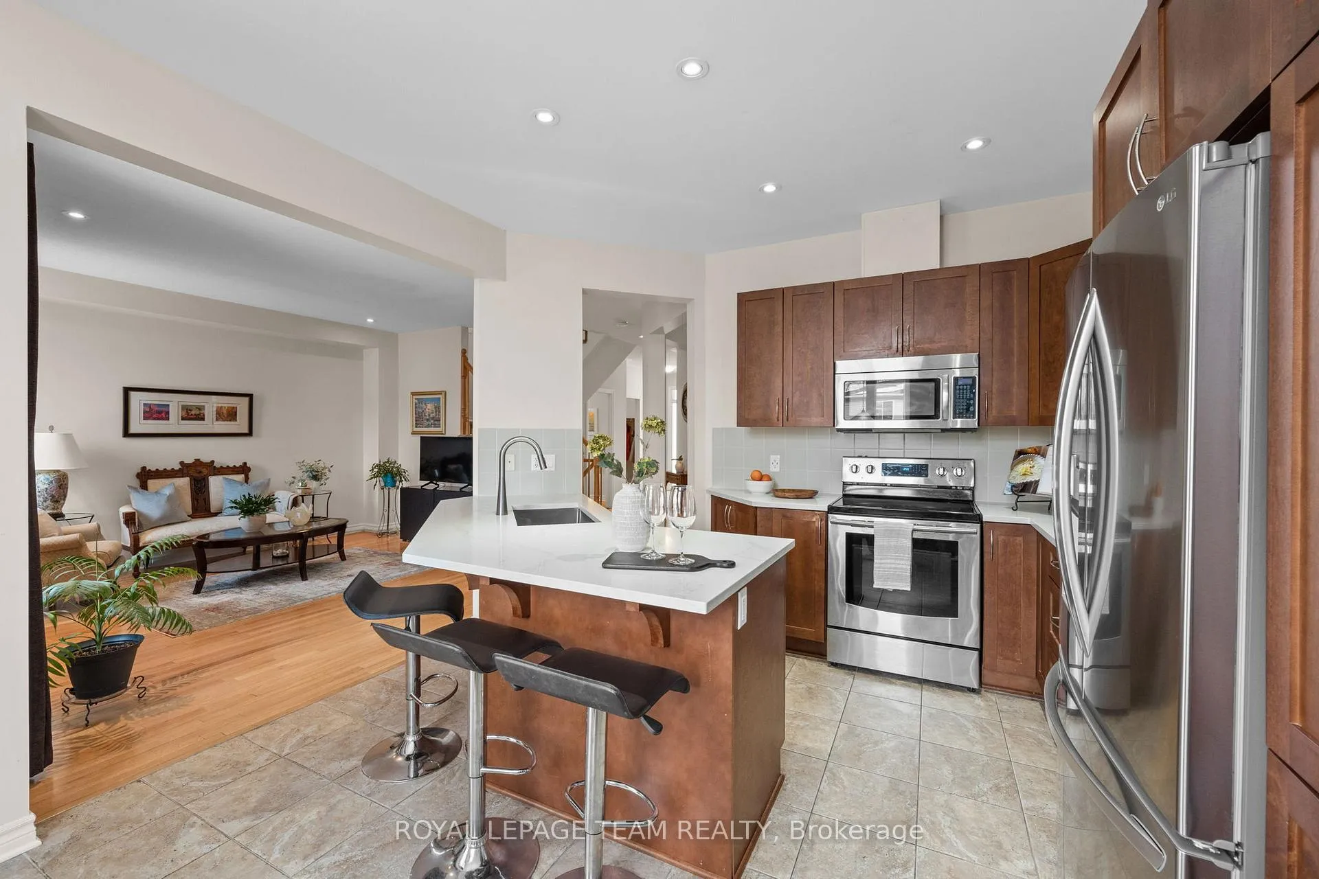 Photo 18 of 257 Denali Way, Ottawa, Stittsville (North) — HOMEH