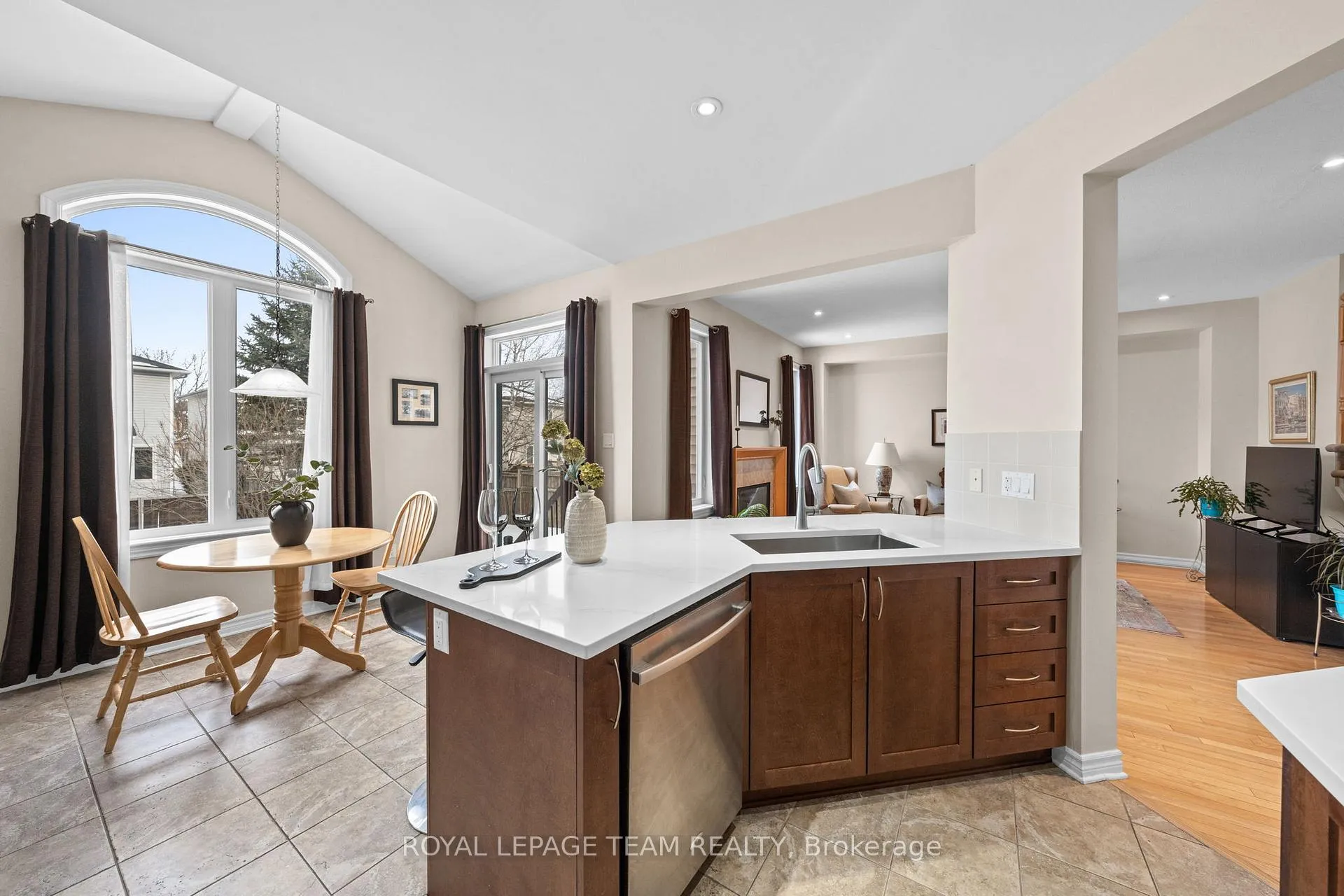 Photo 21 of 257 Denali Way, Ottawa, Stittsville (North) — HOMEH