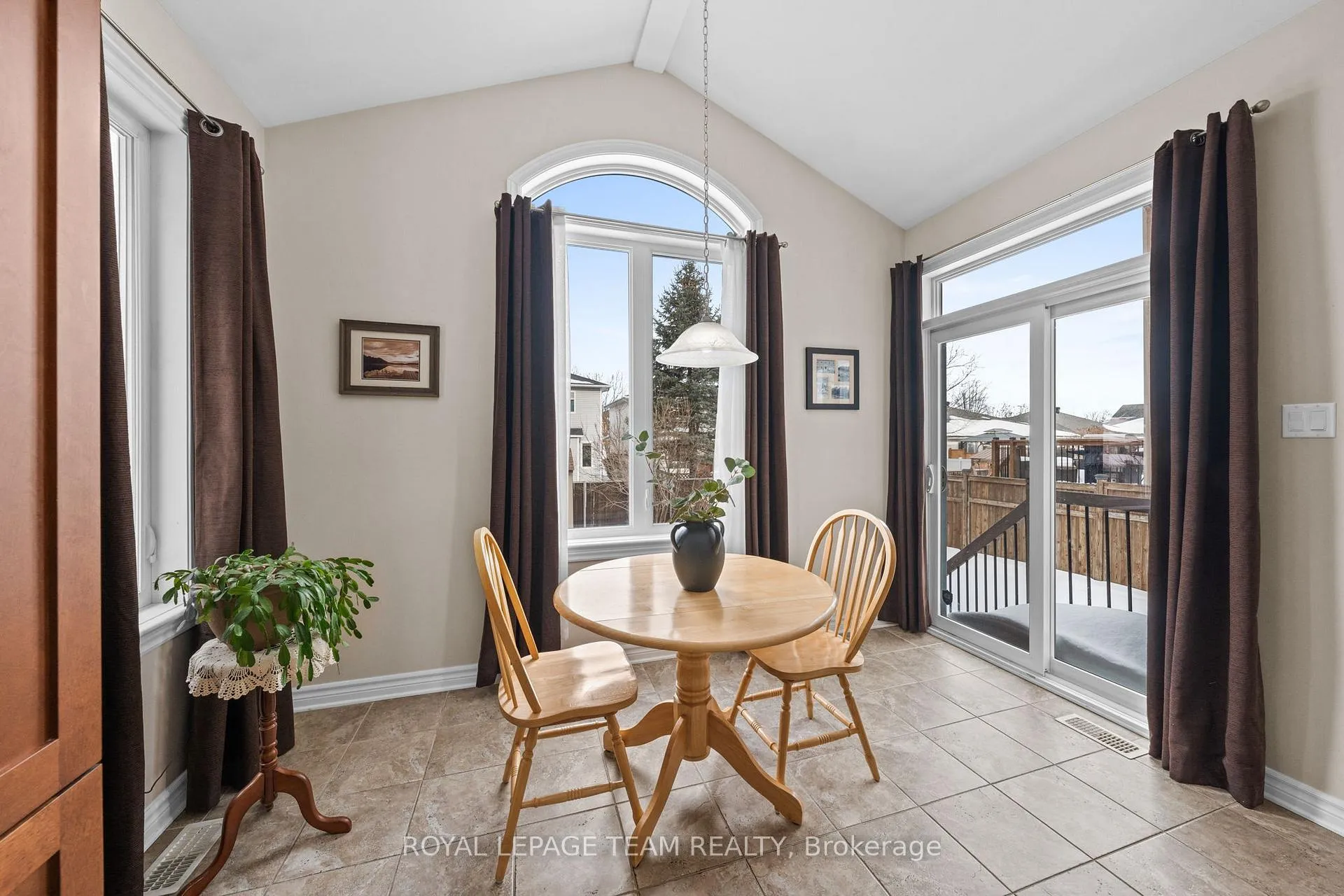 Photo 22 of 257 Denali Way, Ottawa, Stittsville (North) — HOMEH