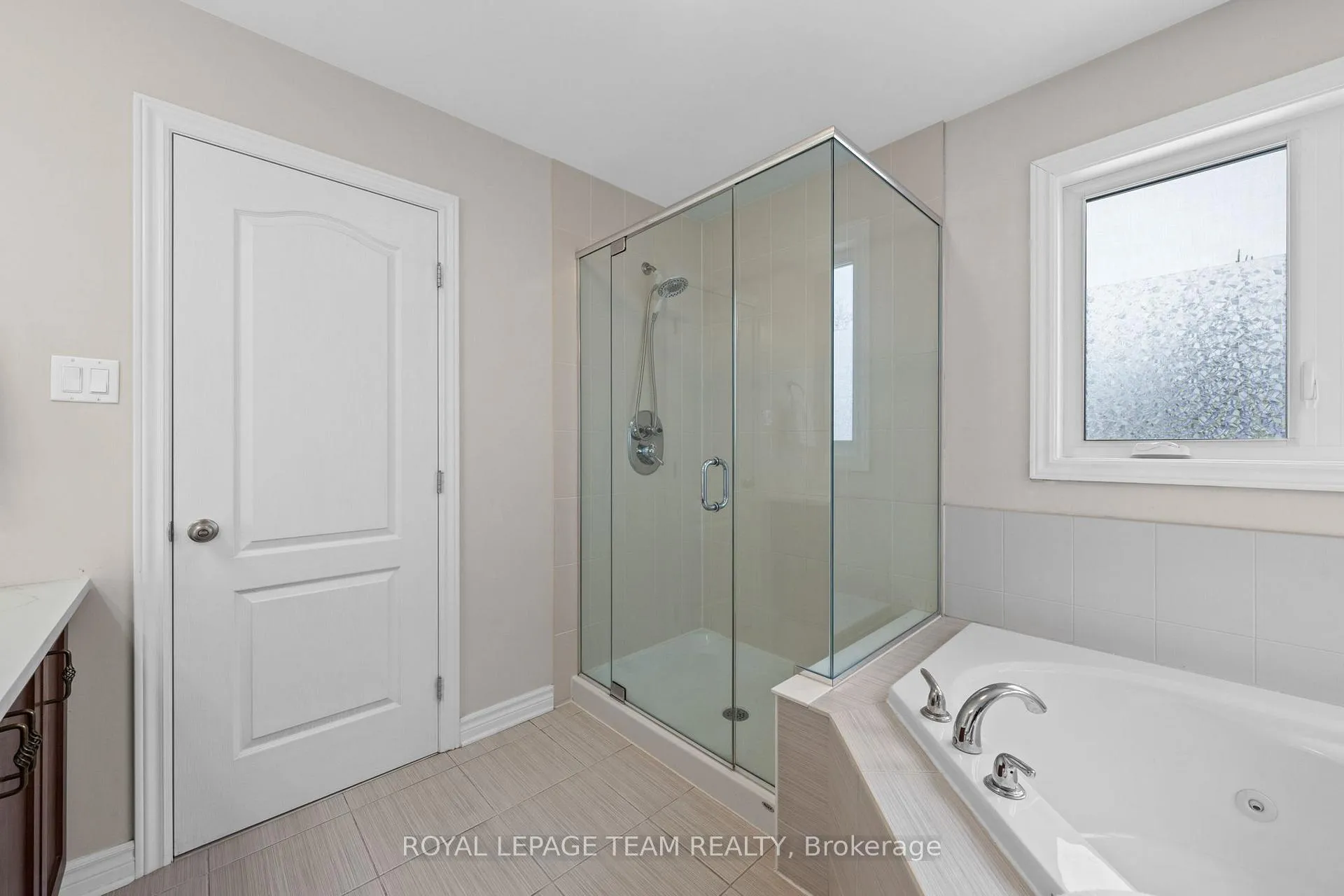 Photo 32 of 257 Denali Way, Ottawa, Stittsville (North) — HOMEH