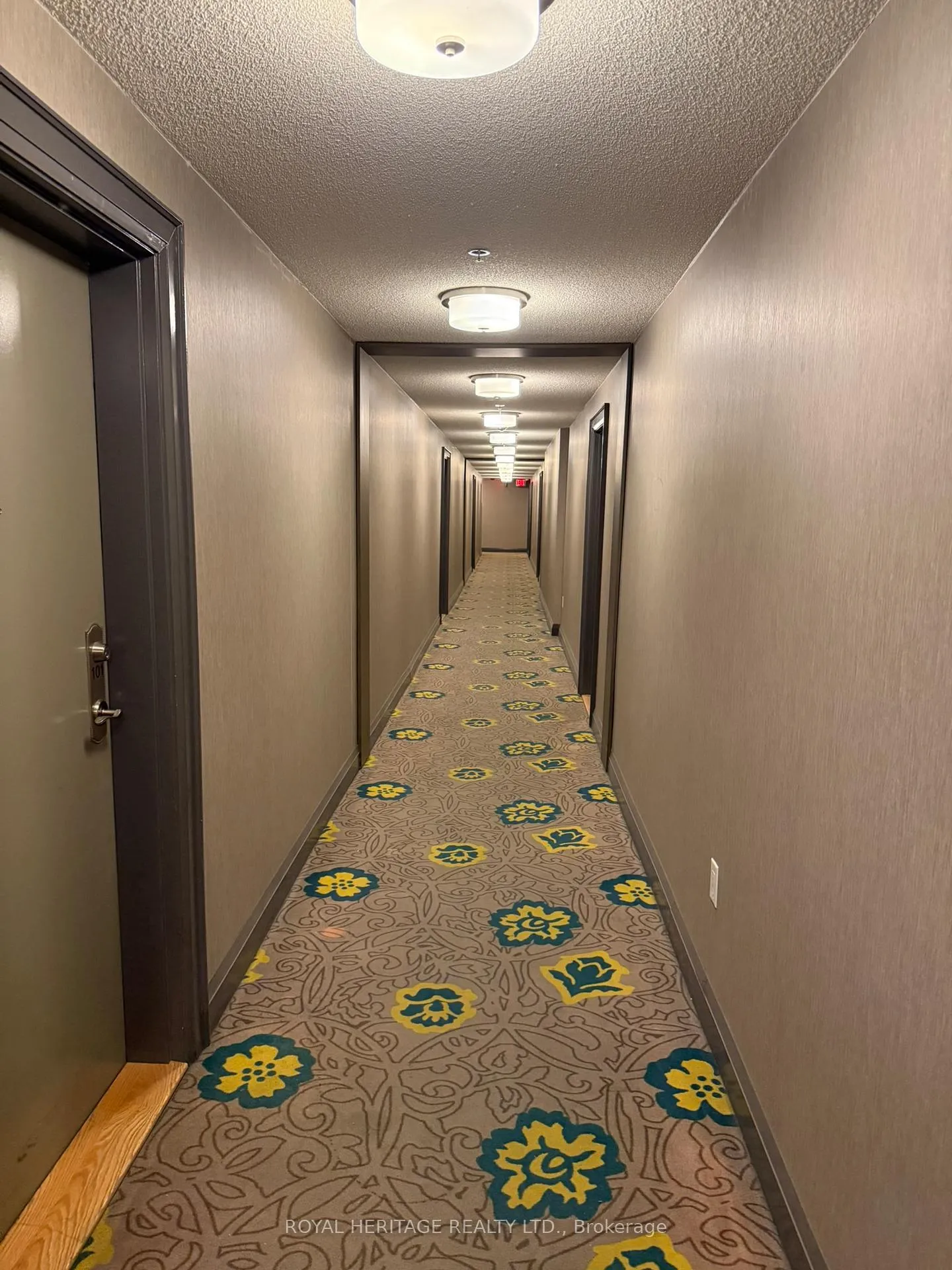 Photo 5 of Unit 102, 28 Prince Regent Street E, Markham, Cathedraltown — HOMEH