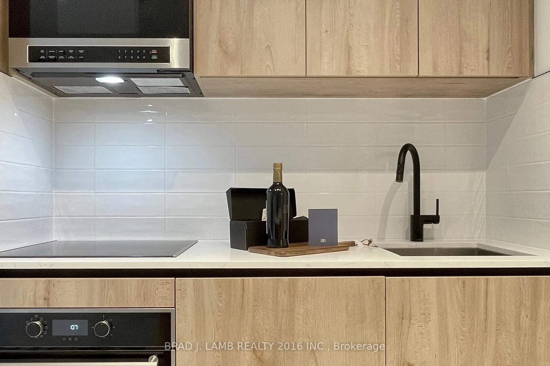 Photo 9 of Unit 312, 117 Broadway Avenue, Toronto, Mount Pleasant West — HOMEH