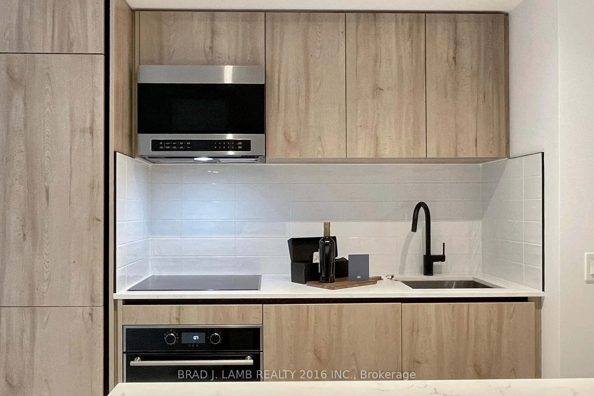 Photo 10 of Unit 312, 117 Broadway Avenue, Toronto, Mount Pleasant West — HOMEH