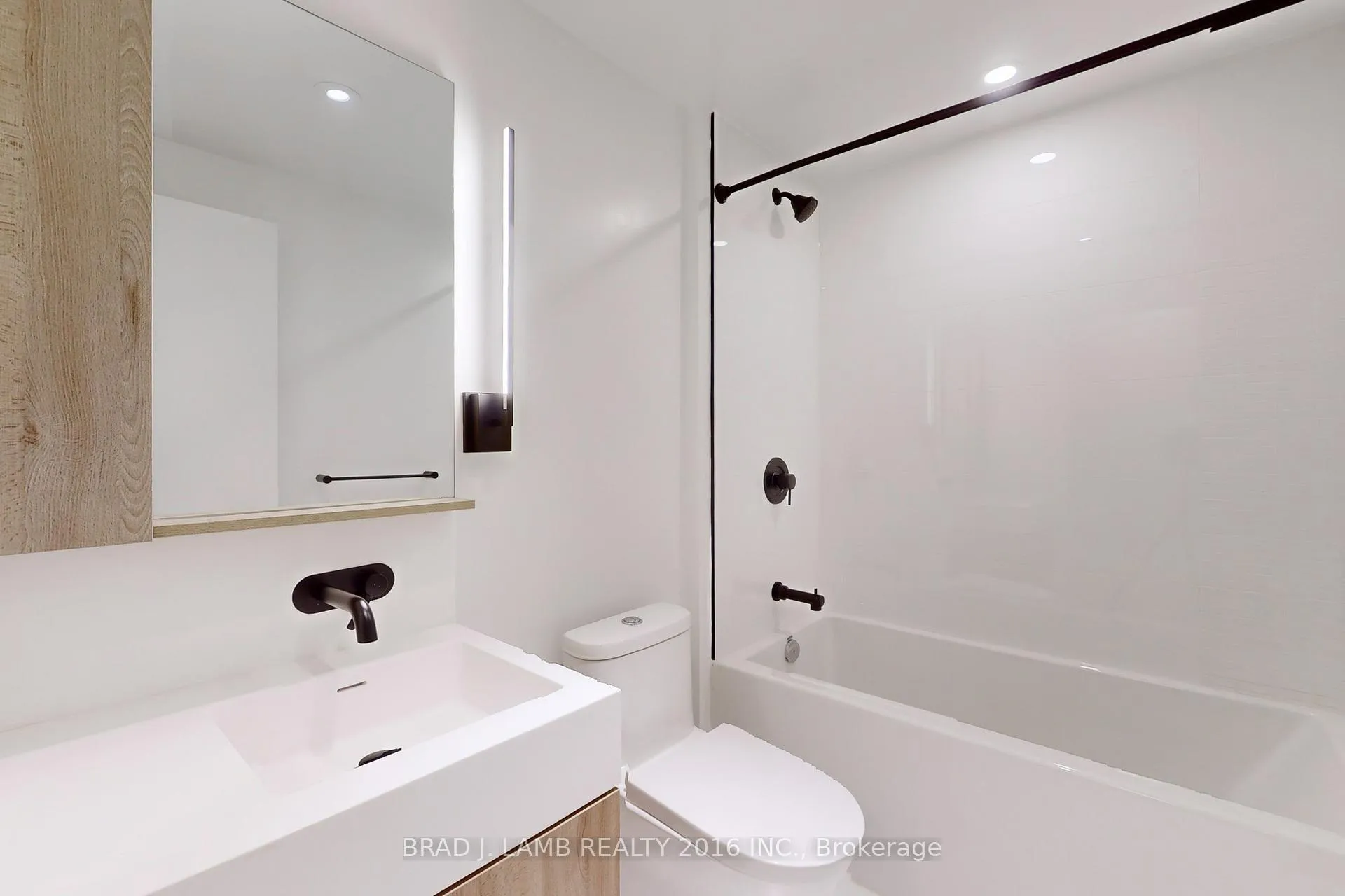 Photo 13 of Unit 312, 117 Broadway Avenue, Toronto, Mount Pleasant West — HOMEH