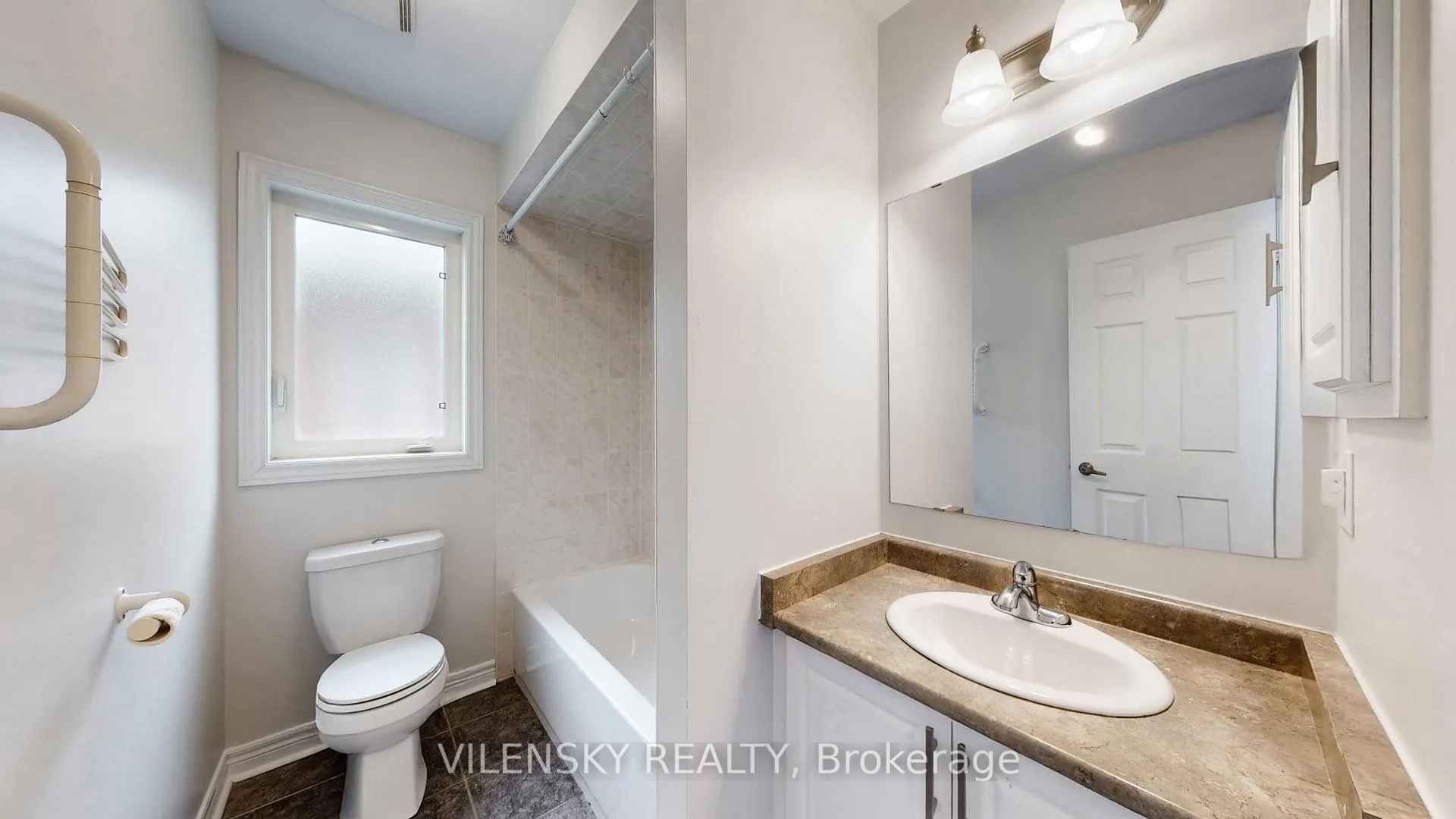 Photo 15 of Unit Upper, 43 Crimson Forest Drive, Vaughan, Maple — HOMEH