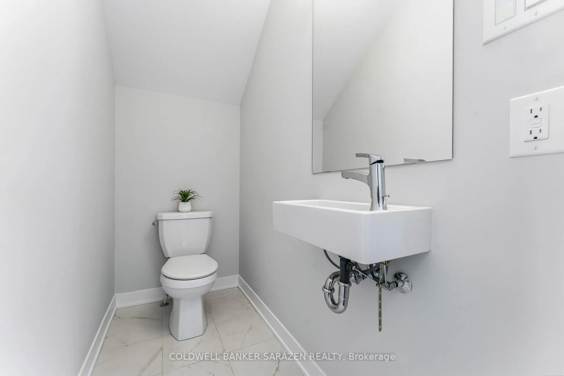 Photo 17 of 412 Appalachian Circle, Ottawa, Barrhaven - Half Moon Bay — HOMEH