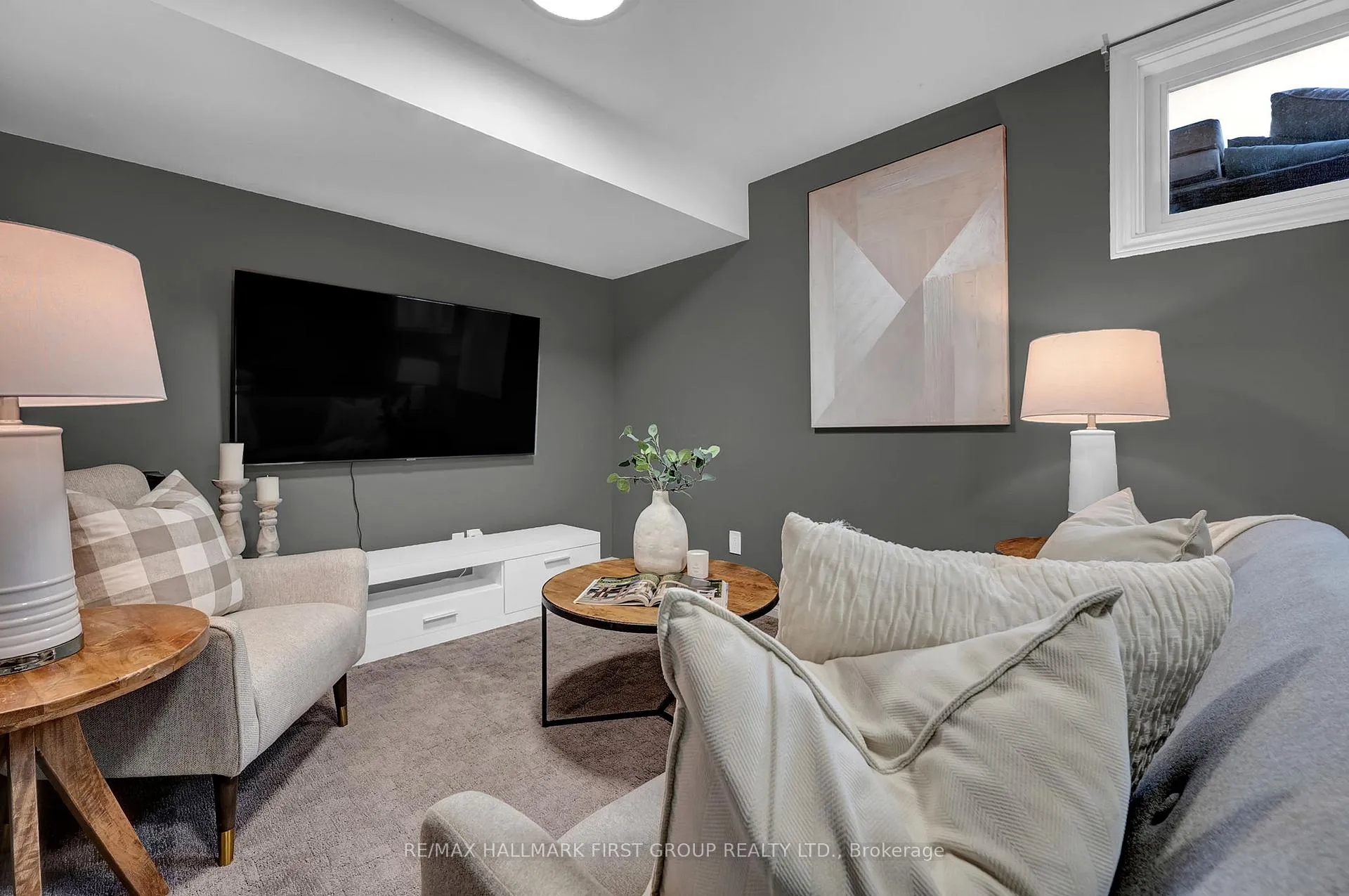 Photo 18 of 10 Ken Bromley Lane, Clarington, Bowmanville — HOMEH