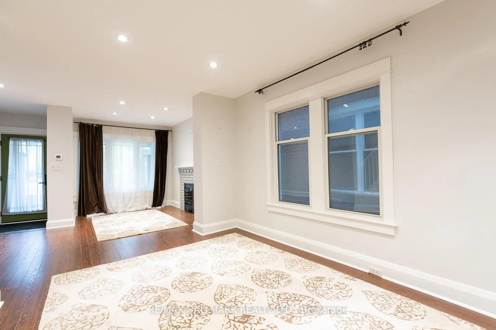 Photo 8 of 70 Lawlor Avenue, Toronto, The Beaches — HOMEH