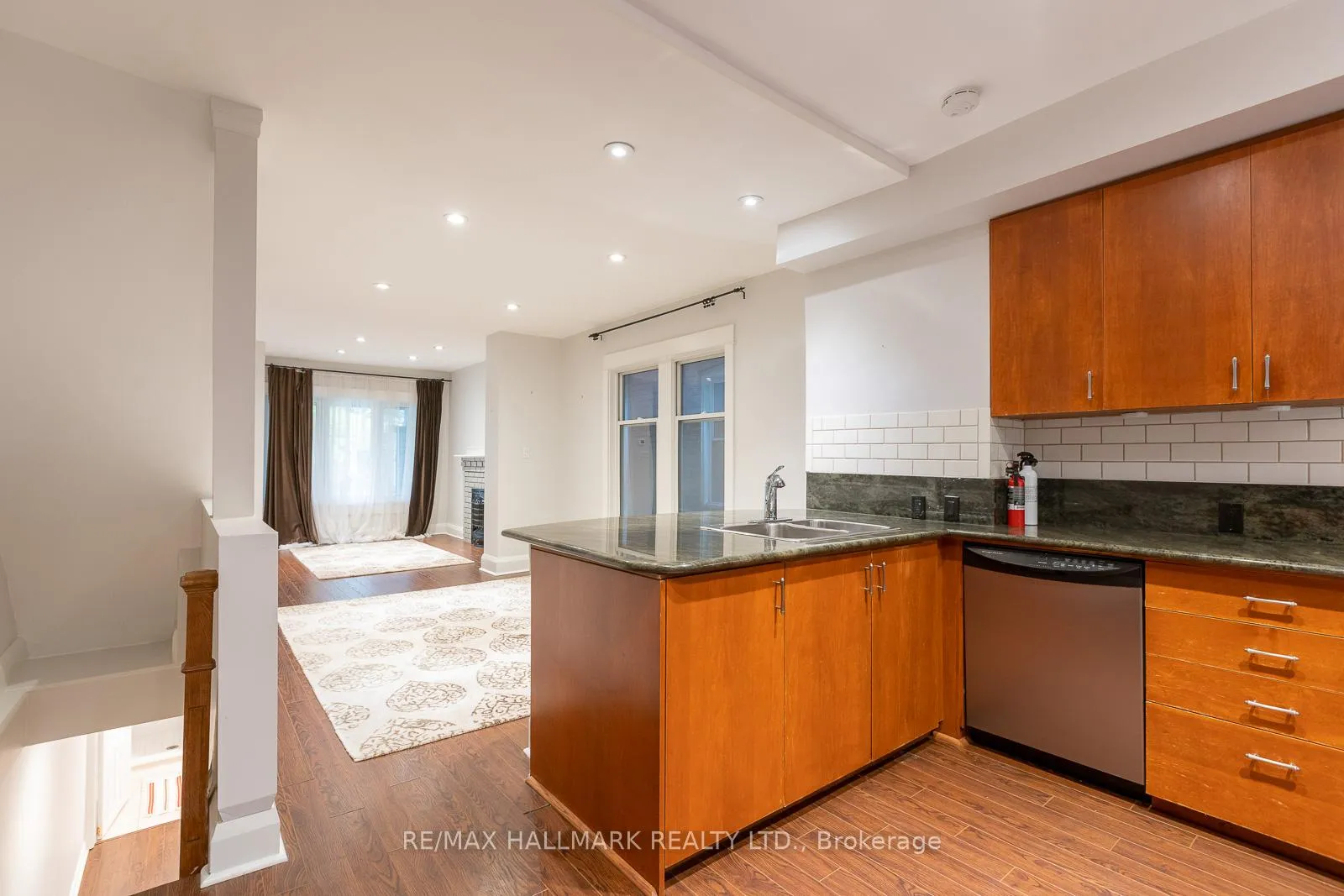Photo 13 of 70 Lawlor Avenue, Toronto, The Beaches — HOMEH