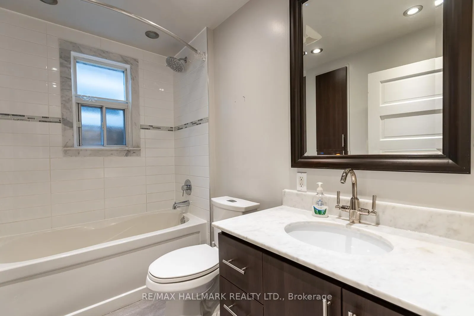 Photo 18 of 70 Lawlor Avenue, Toronto, The Beaches — HOMEH