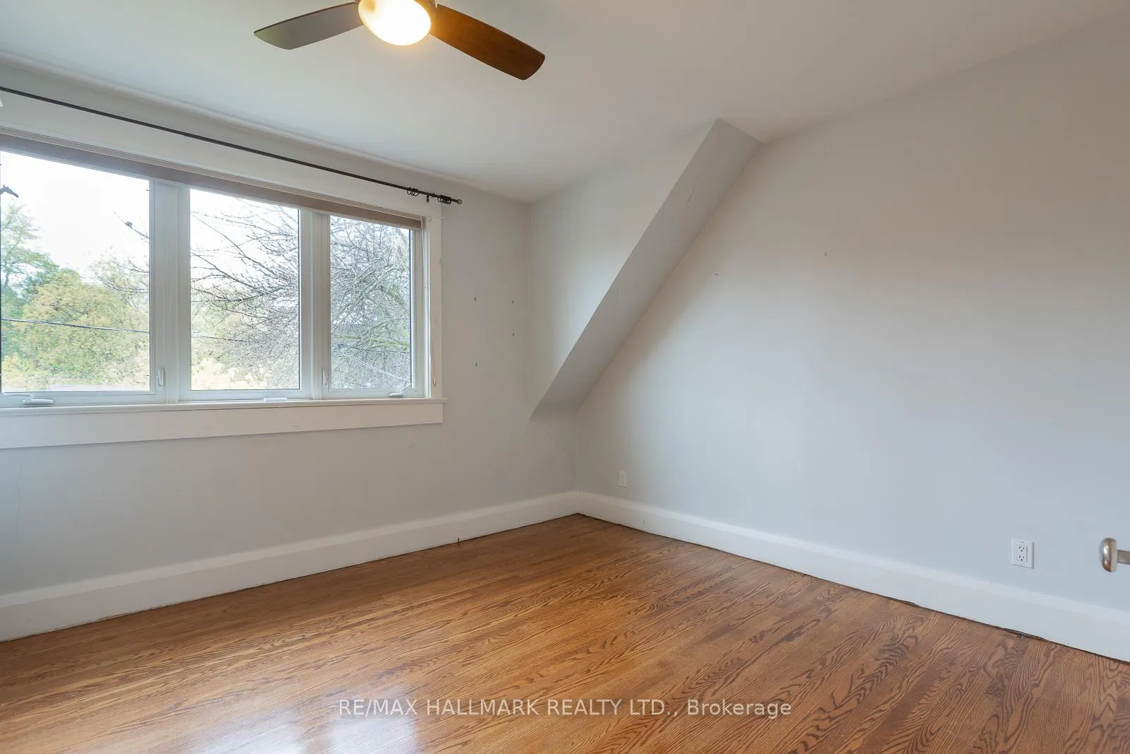 Photo 21 of 70 Lawlor Avenue, Toronto, The Beaches — HOMEH