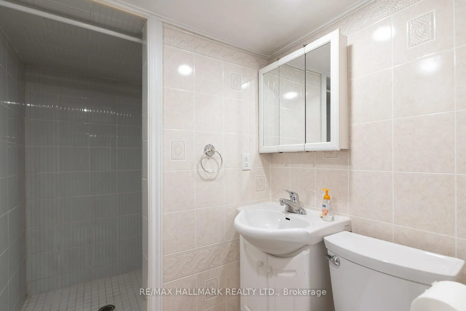 Photo 24 of 70 Lawlor Avenue, Toronto, The Beaches — HOMEH