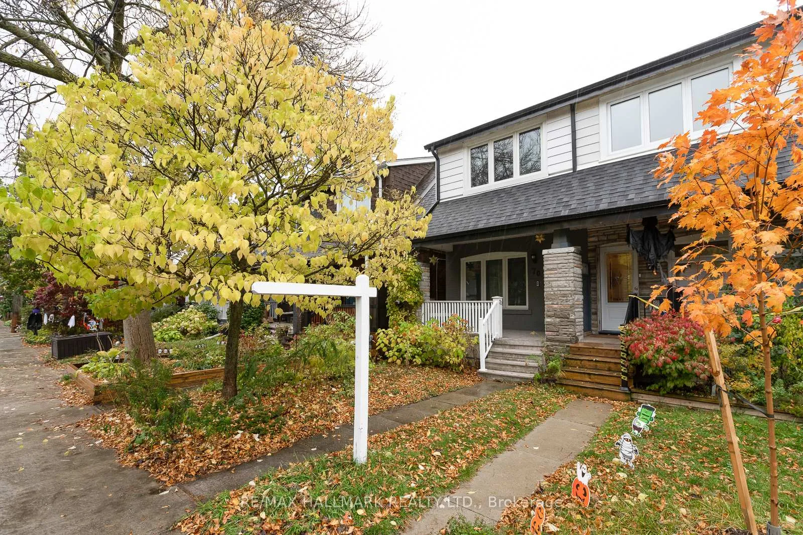 Photo 37 of 70 Lawlor Avenue, Toronto, The Beaches — HOMEH