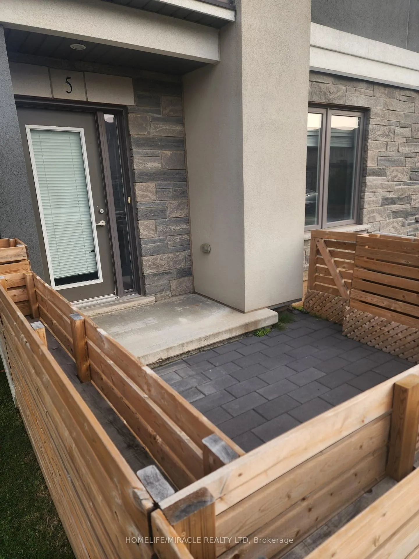 Photo 22 of Unit 5, 115 Shoreview Place, Hamilton, Stoney Creek — HOMEH