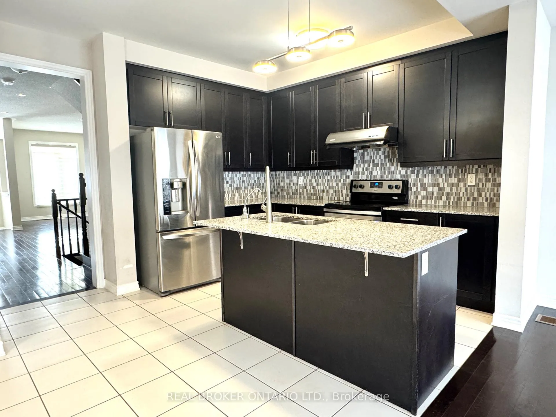 Photo 4 of 3 Brock Avenue, Markham, Berczy — HOMEH