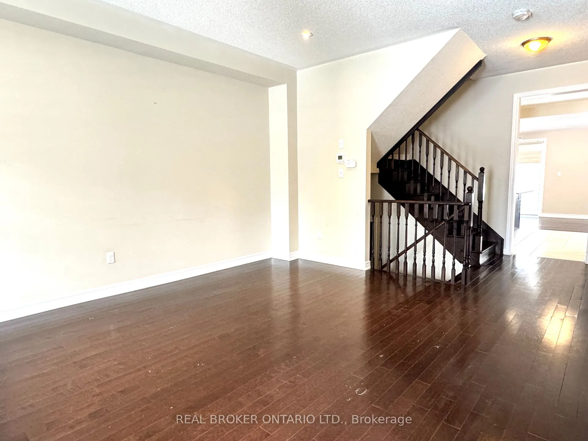 Photo 8 of 3 Brock Avenue, Markham, Berczy — HOMEH