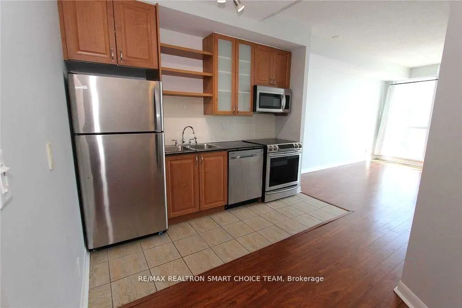 Photo 4 of Unit 2703, 600 Fleet Street, Toronto, Niagara — HOMEH