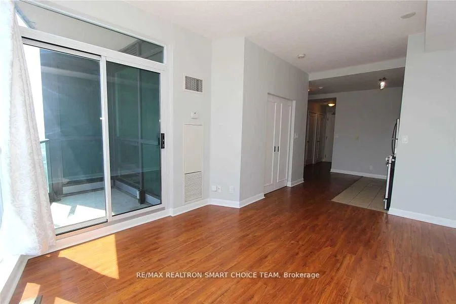 Photo 8 of Unit 2703, 600 Fleet Street, Toronto, Niagara — HOMEH