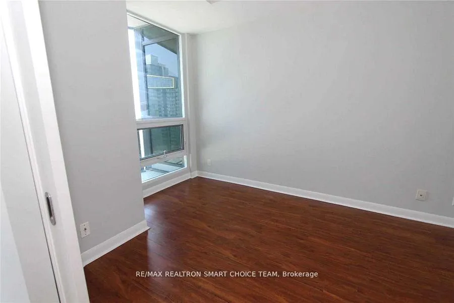 Photo 11 of Unit 2703, 600 Fleet Street, Toronto, Niagara — HOMEH