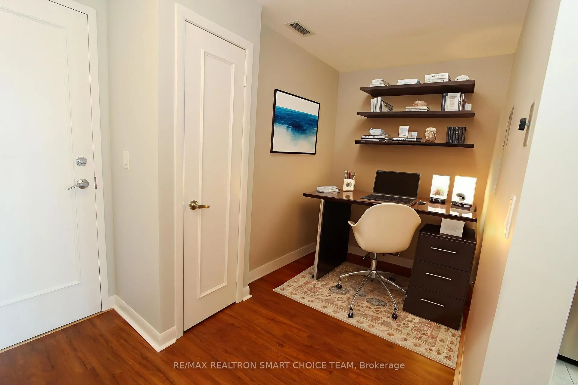 Photo 13 of Unit 2703, 600 Fleet Street, Toronto, Niagara — HOMEH