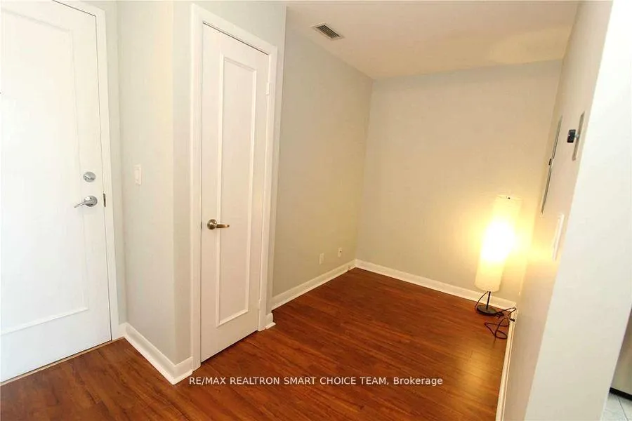 Photo 14 of Unit 2703, 600 Fleet Street, Toronto, Niagara — HOMEH