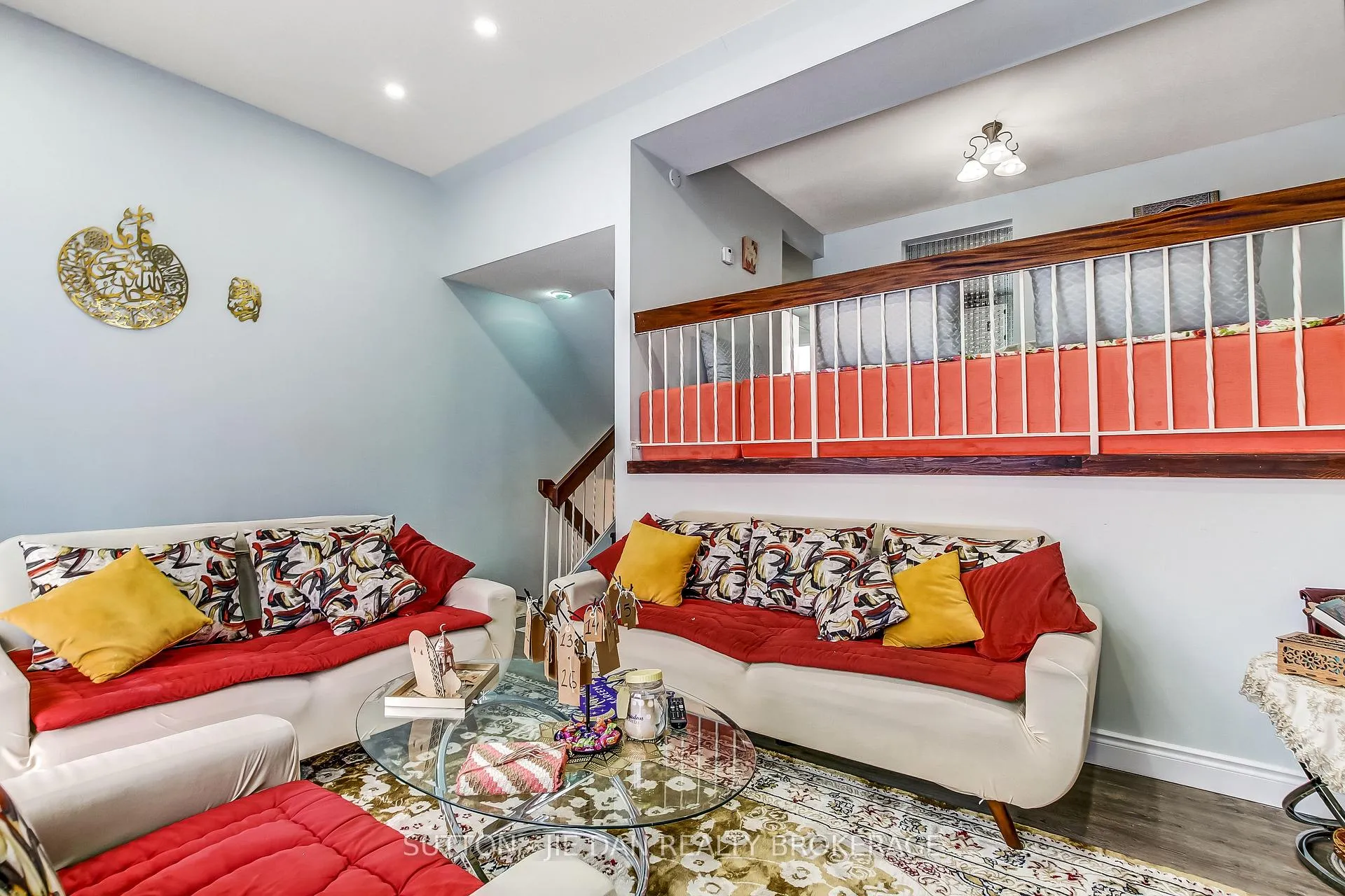 Photo 2 of Unit 44, 300 Sandringham Crescent, London, South R — HOMEH