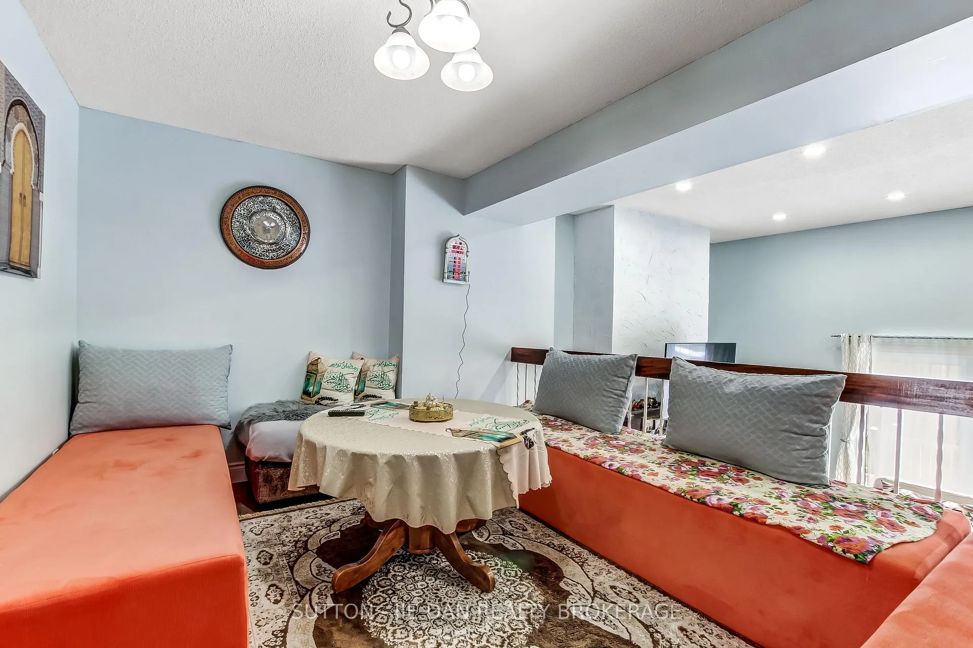 Photo 4 of Unit 44, 300 Sandringham Crescent, London, South R — HOMEH