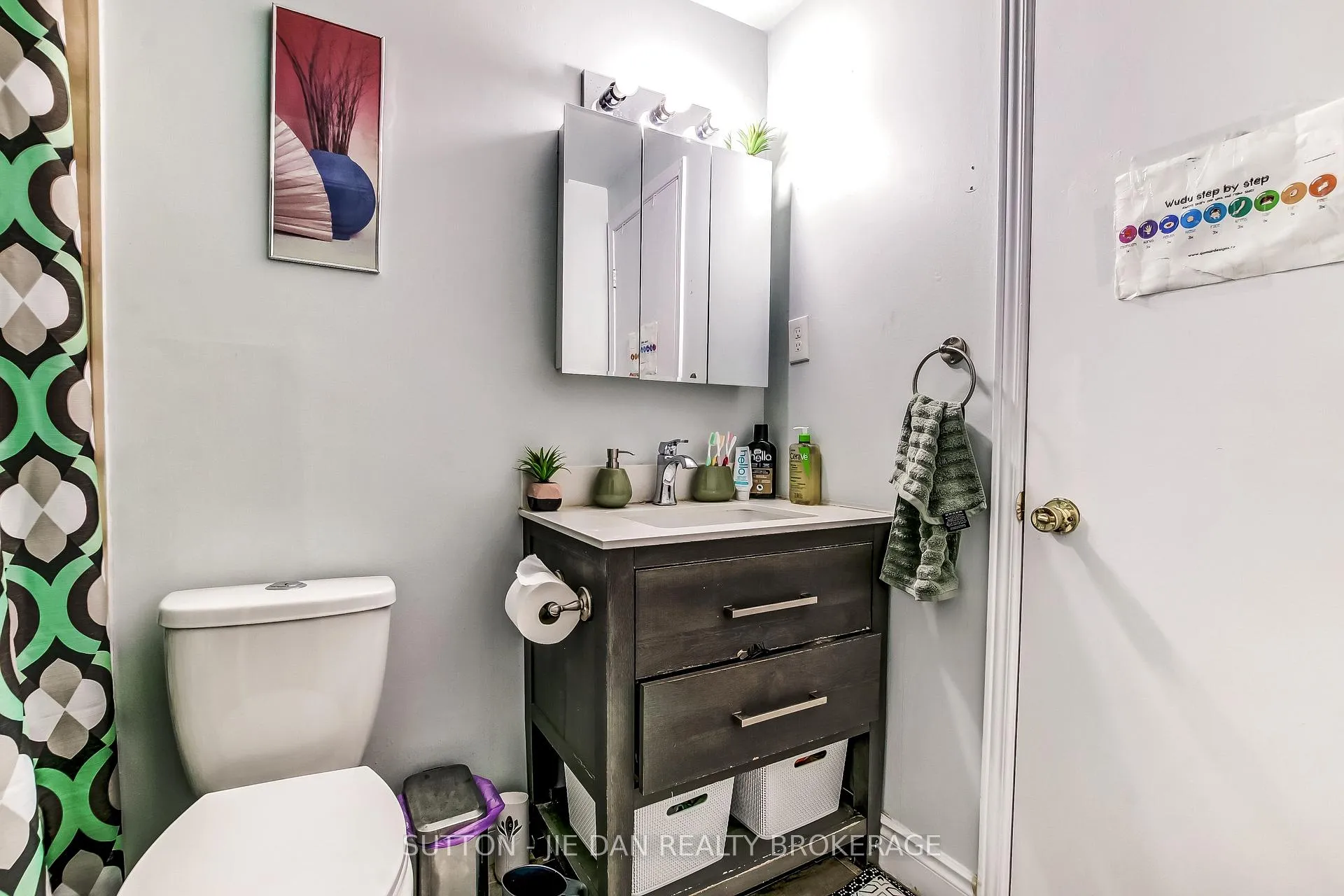Photo 9 of Unit 44, 300 Sandringham Crescent, London, South R — HOMEH