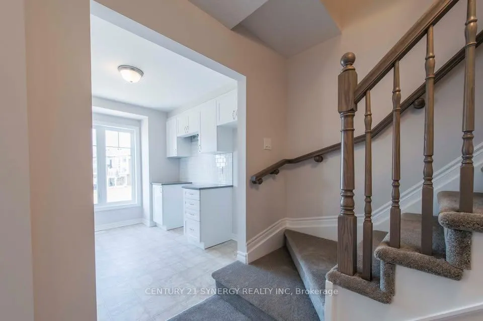 Photo 10 of 82 Feathertop Lane, Ottawa, Kanata - Emerald Meadows/Trailwest — HOMEH