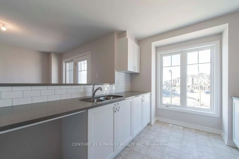 Photo 13 of 82 Feathertop Lane, Ottawa, Kanata - Emerald Meadows/Trailwest — HOMEH