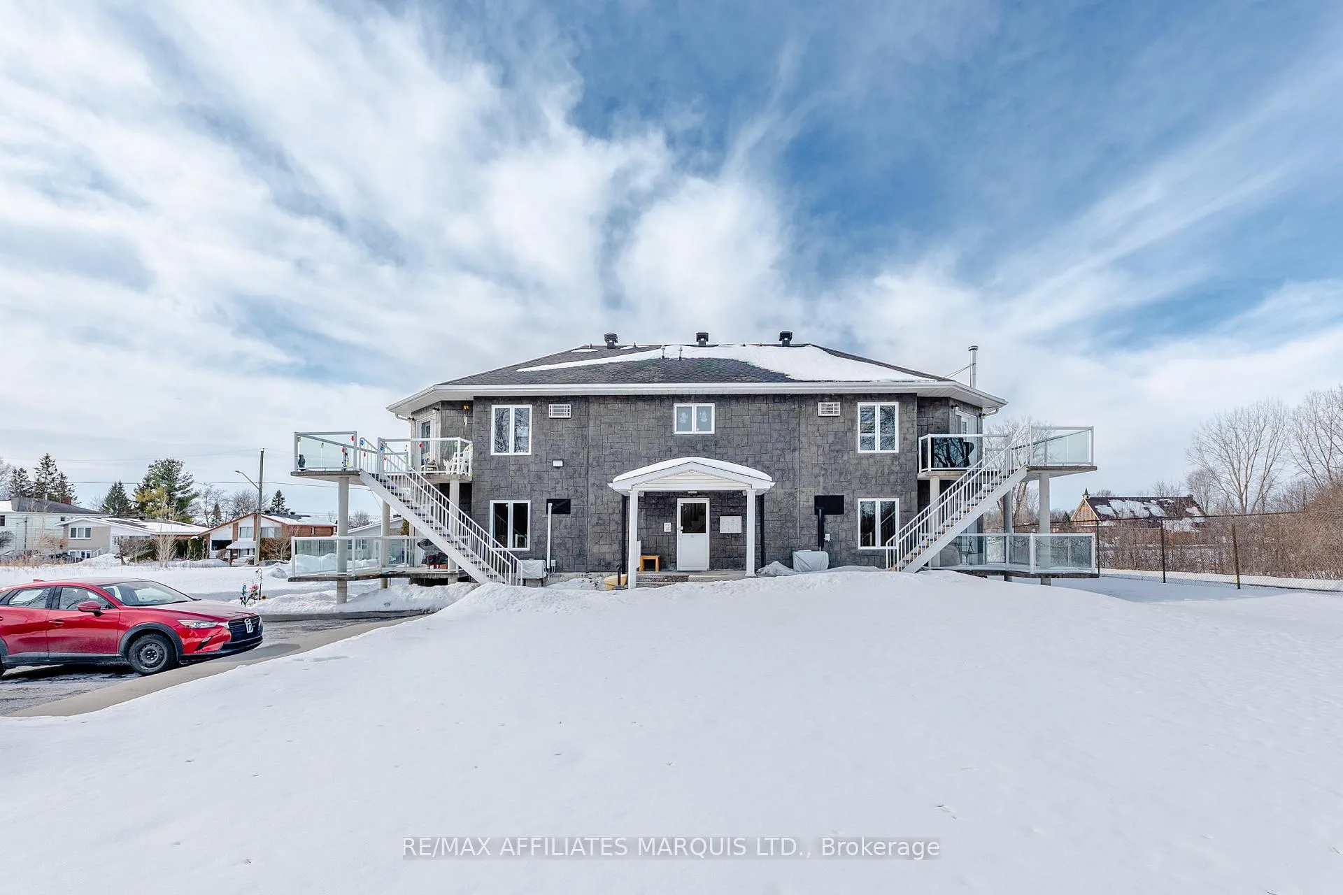 Photo 7 of 1133 Carleton Street, Cornwall — HOMEH
